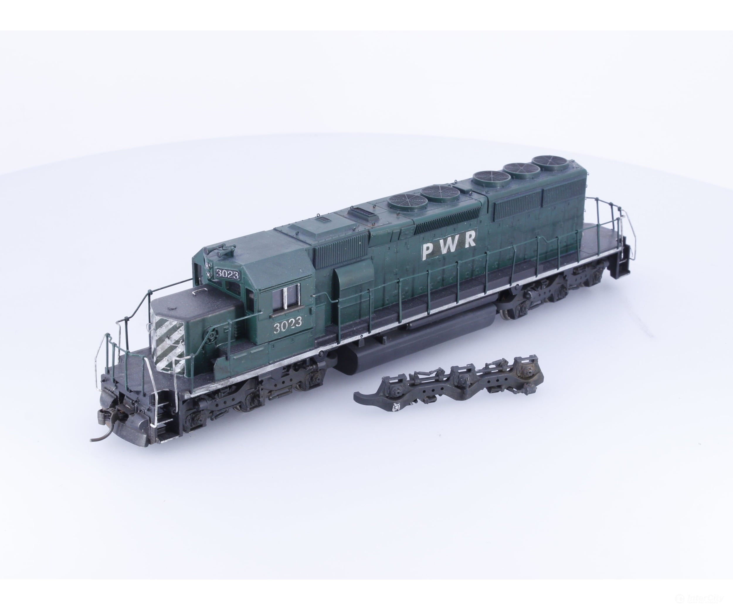 Athearn 3023 HO SD40-2 Diesel Locomotive Pacific Western Railway (PWR) 3023 DCC - Locomotives