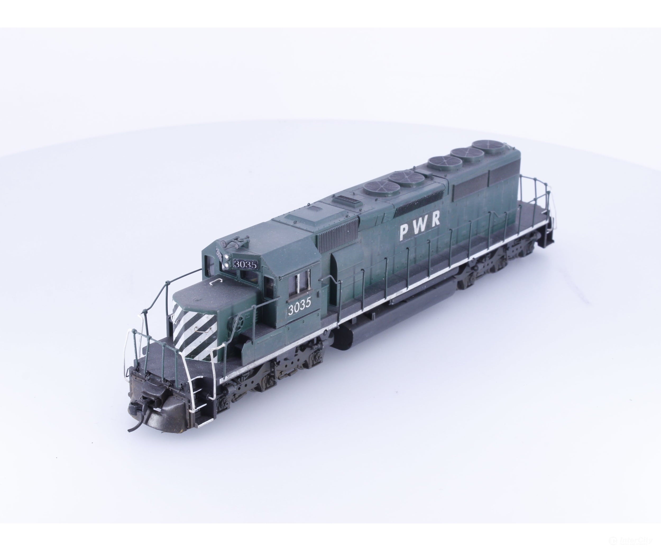 Athearn 3035 HO SD40-2 Diesel Locomotive Pacific Western Railway (PWR) 3035 DCC - Locomotives