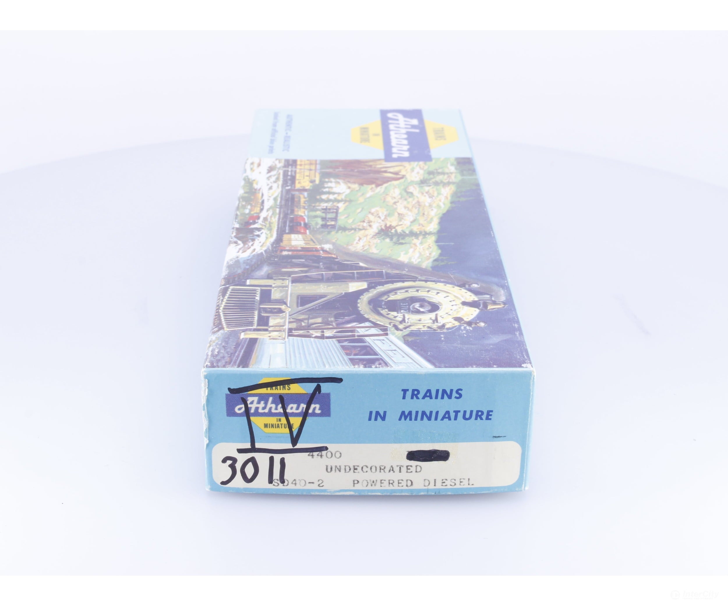 Athearn 3040 HO SD40-2 Diesel Locomotive Pacific Western Railway (PWR) 3040 DCC - Locomotives