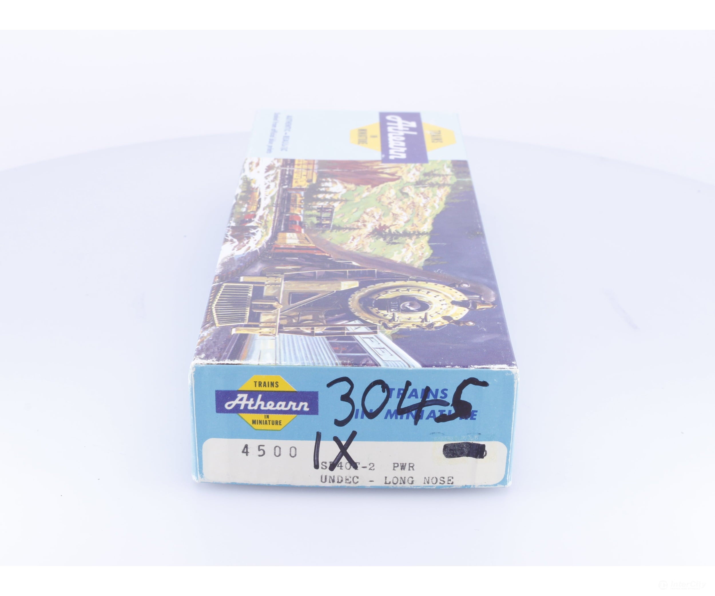 Athearn 3045 HO SD40-2 Diesel Locomotive Pacific Western Railway (PWR) 3045 DCC - Locomotives