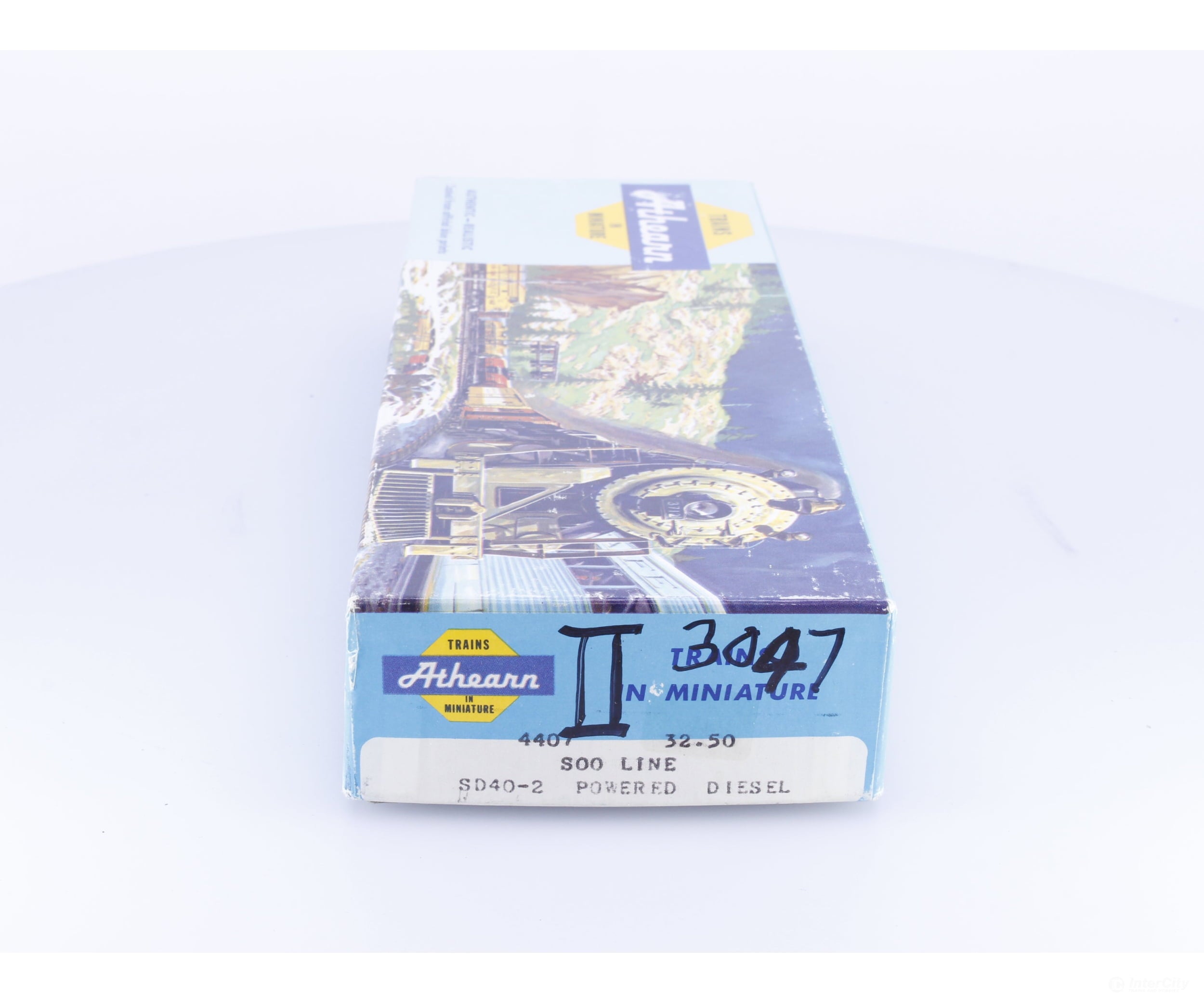 Athearn 3047 HO SD40-2 Diesel Locomotive Pacific Western Railway (PWR) 3047 DCC - Locomotives