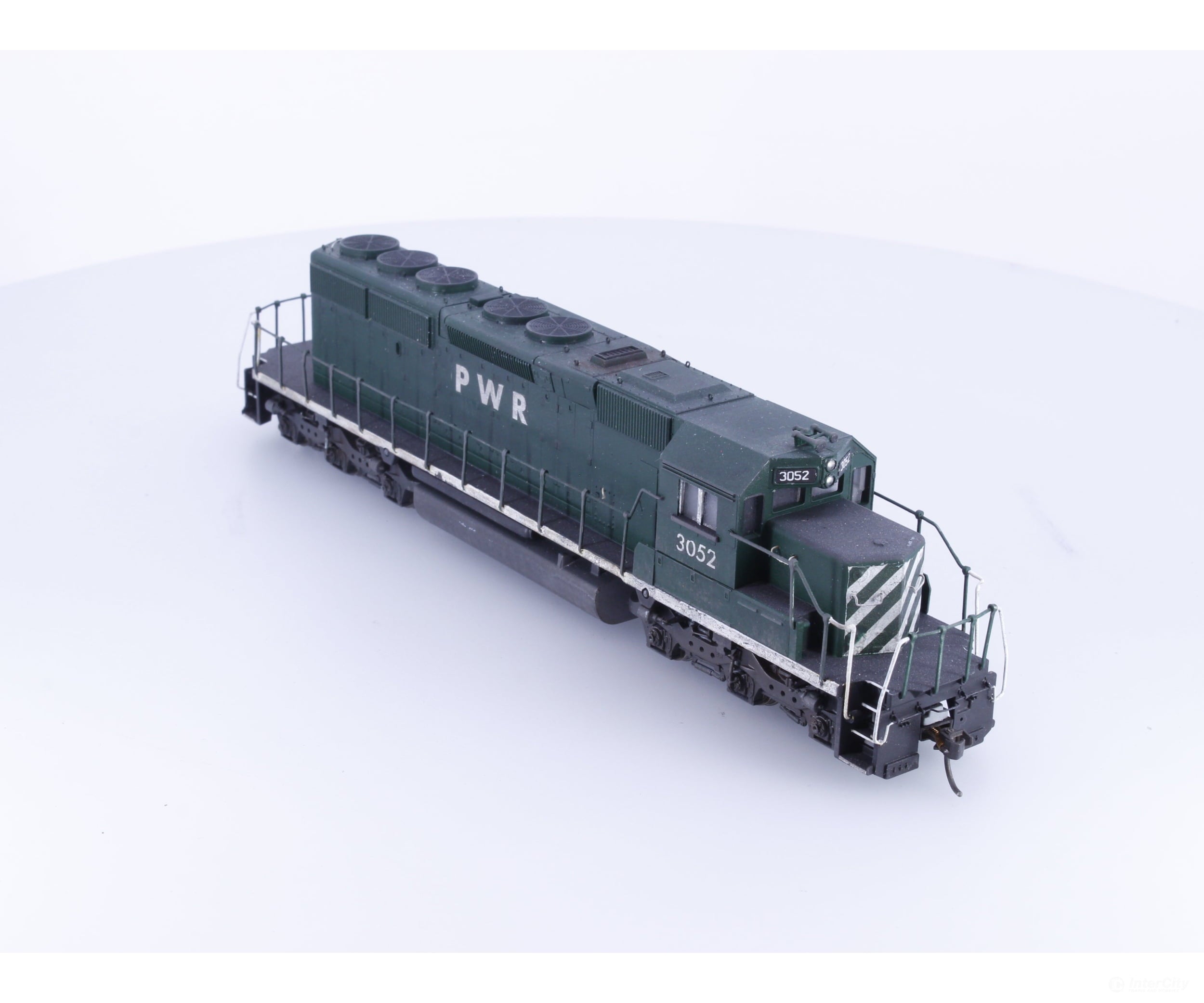 Athearn 3052 HO SD40-2 Dummy Diesel Locomotive Pacific Western Railway (PWR) 3052 - Locomotives