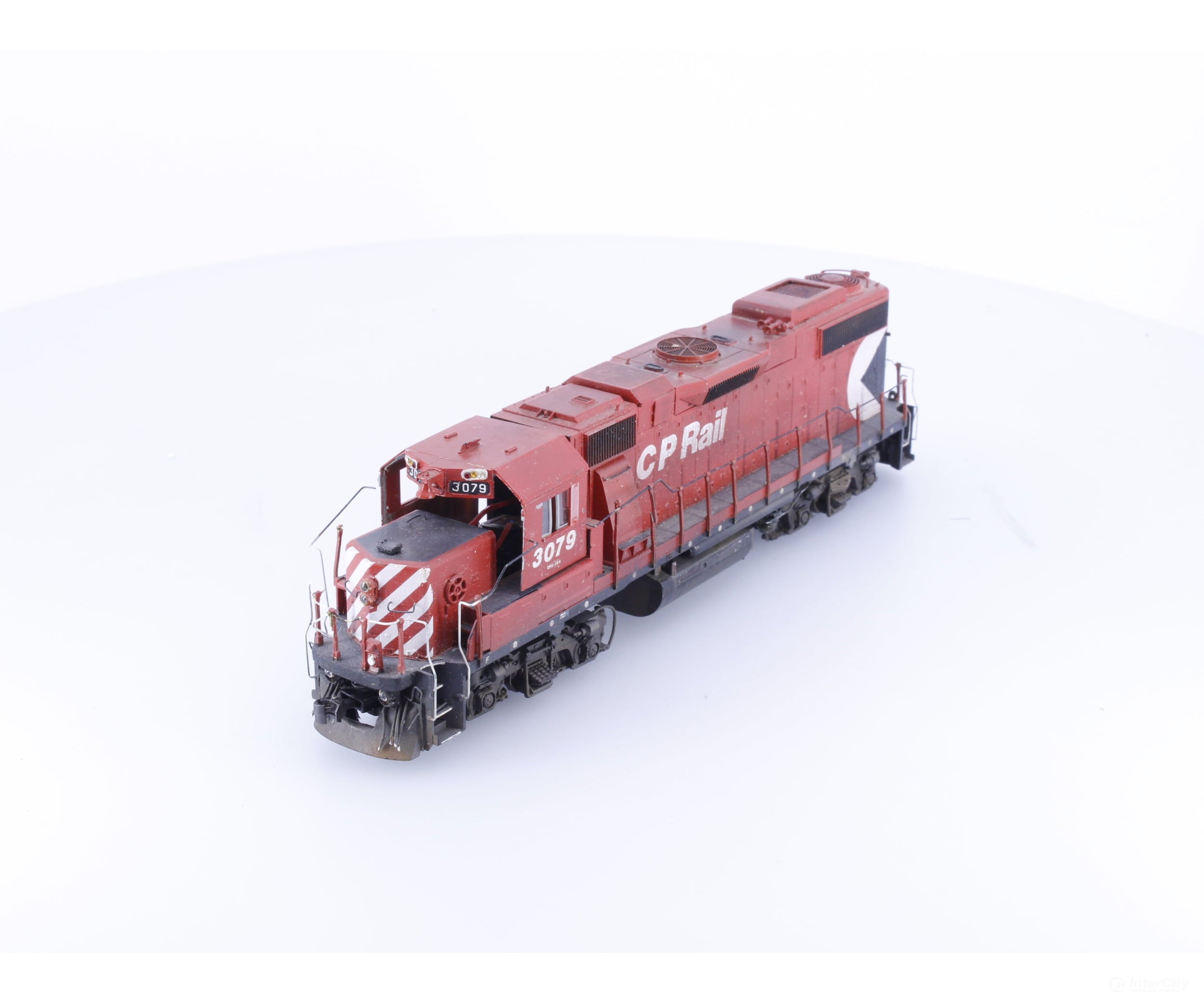 Athearn 3079 HO GP38-2 Diesel Locomotive Canadian Pacific (CP) 3079 Analog DC - Locomotives