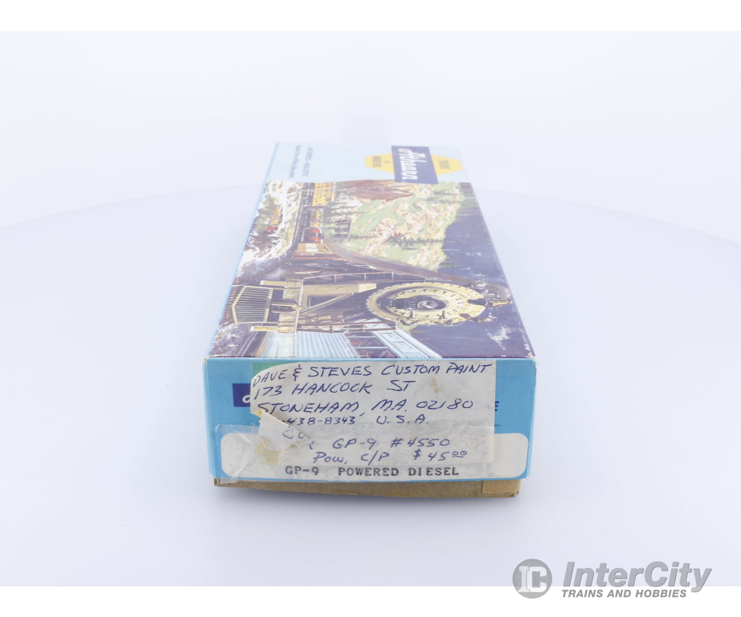 Athearn 3151 HO GP-9 Powered Diesel undec custom paint Central Vermont 4550 Analog DC Locomotives