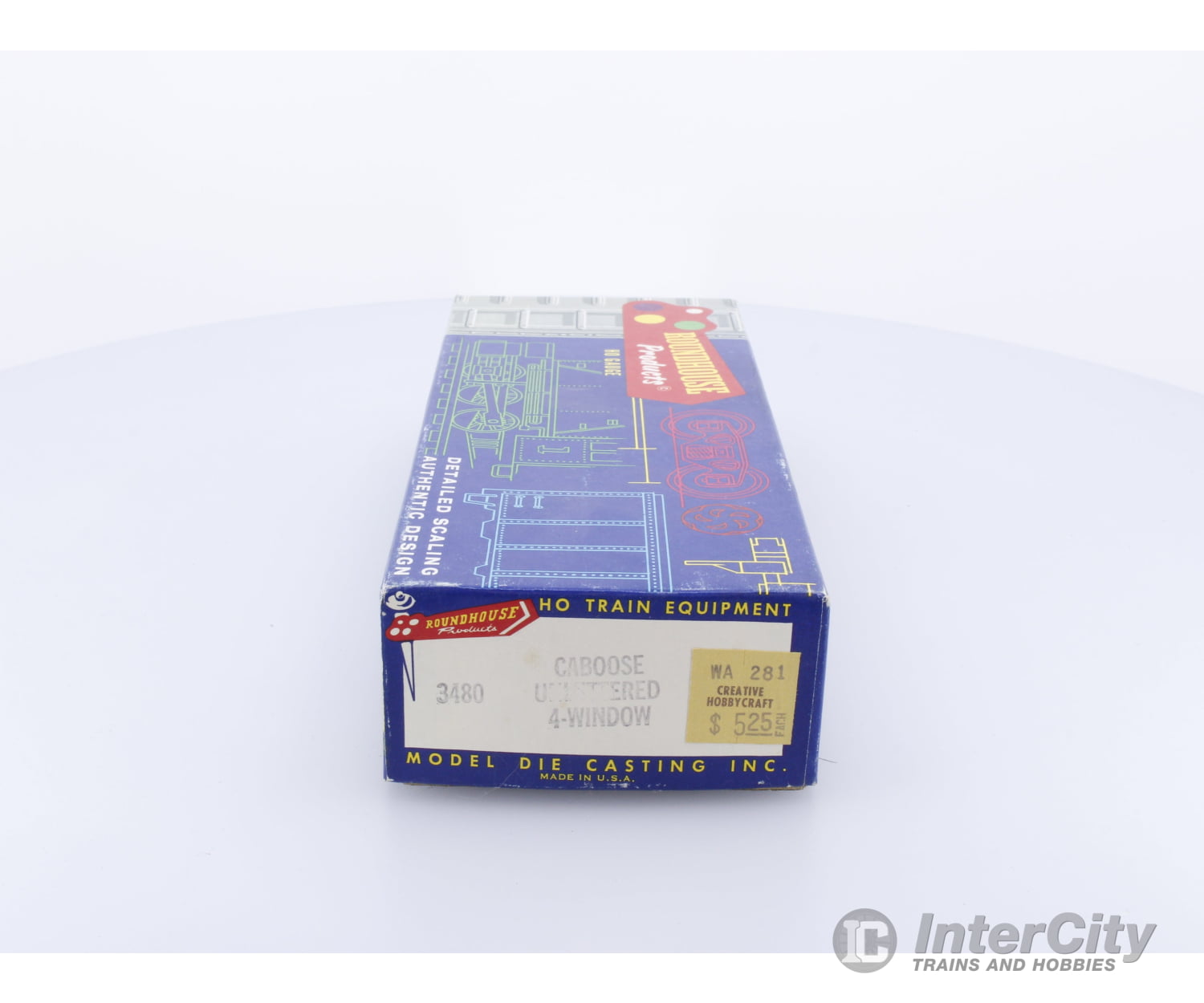 Athearn 3480 HO Caboose unlettered 4-Window Freight Cars