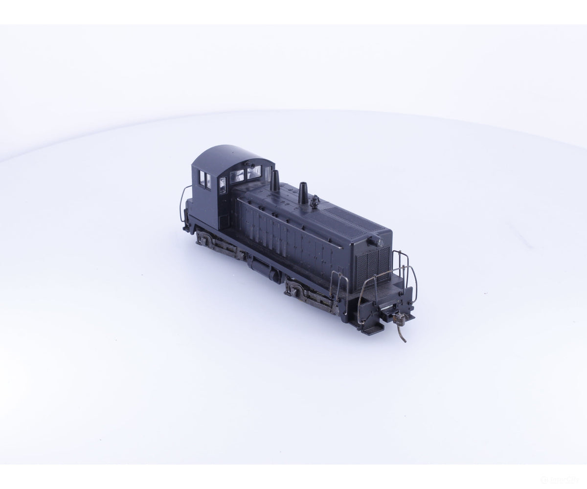 Athearn 4007 HO SW1500 Diesel Locomotive Undecorated Analog DC - Locomotives