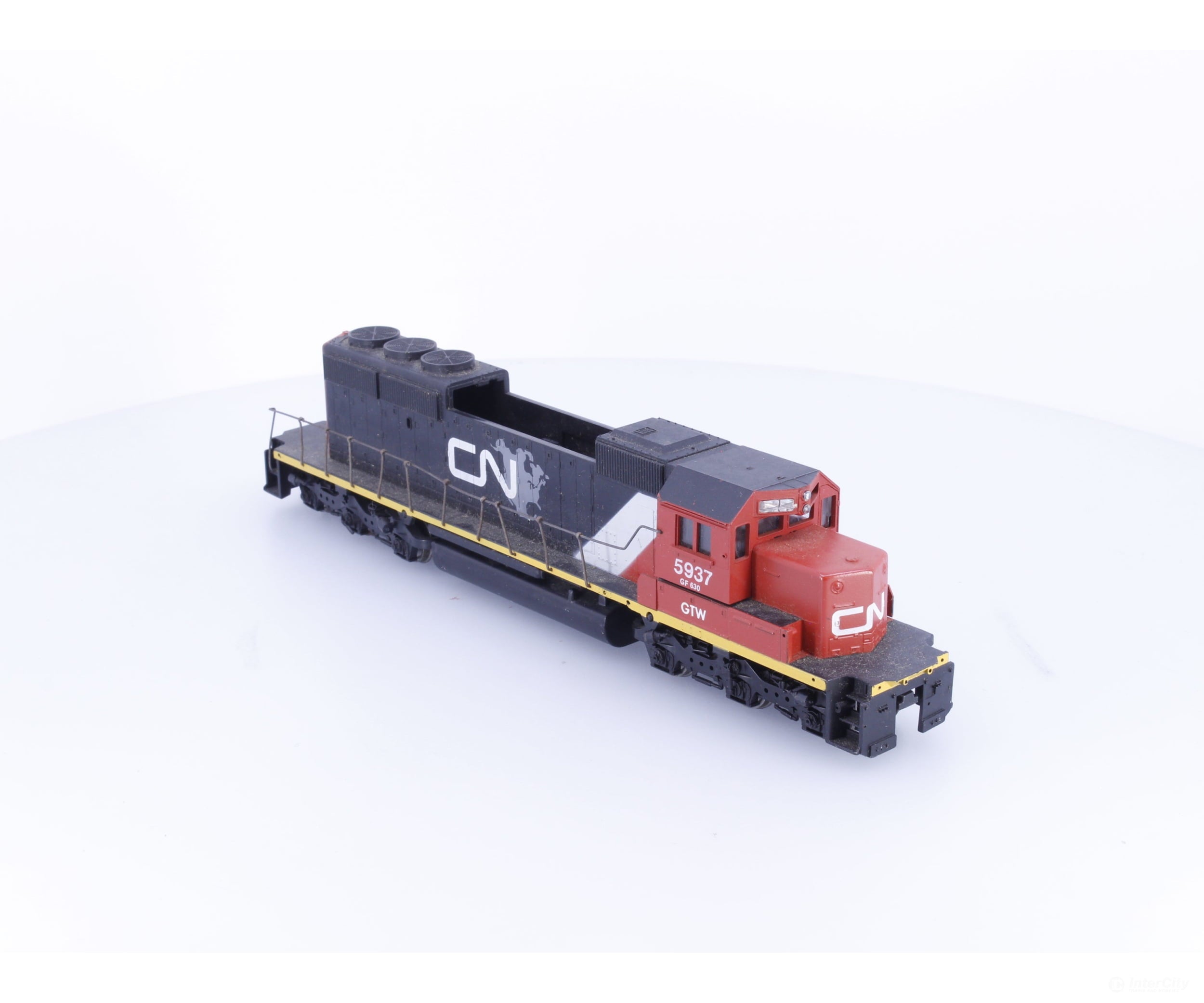 Athearn 4421 HO SD40-2 Diesel Locomotive Canadian National (CN) 5937 Analog DC - Locomotives