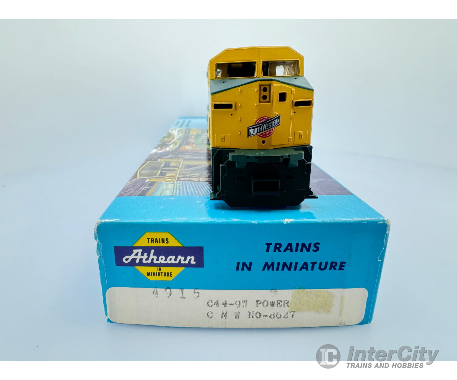 Athearn 4915 Ho C44-9W Chicago And North Western (Cnw) Analog Dc Locomotives