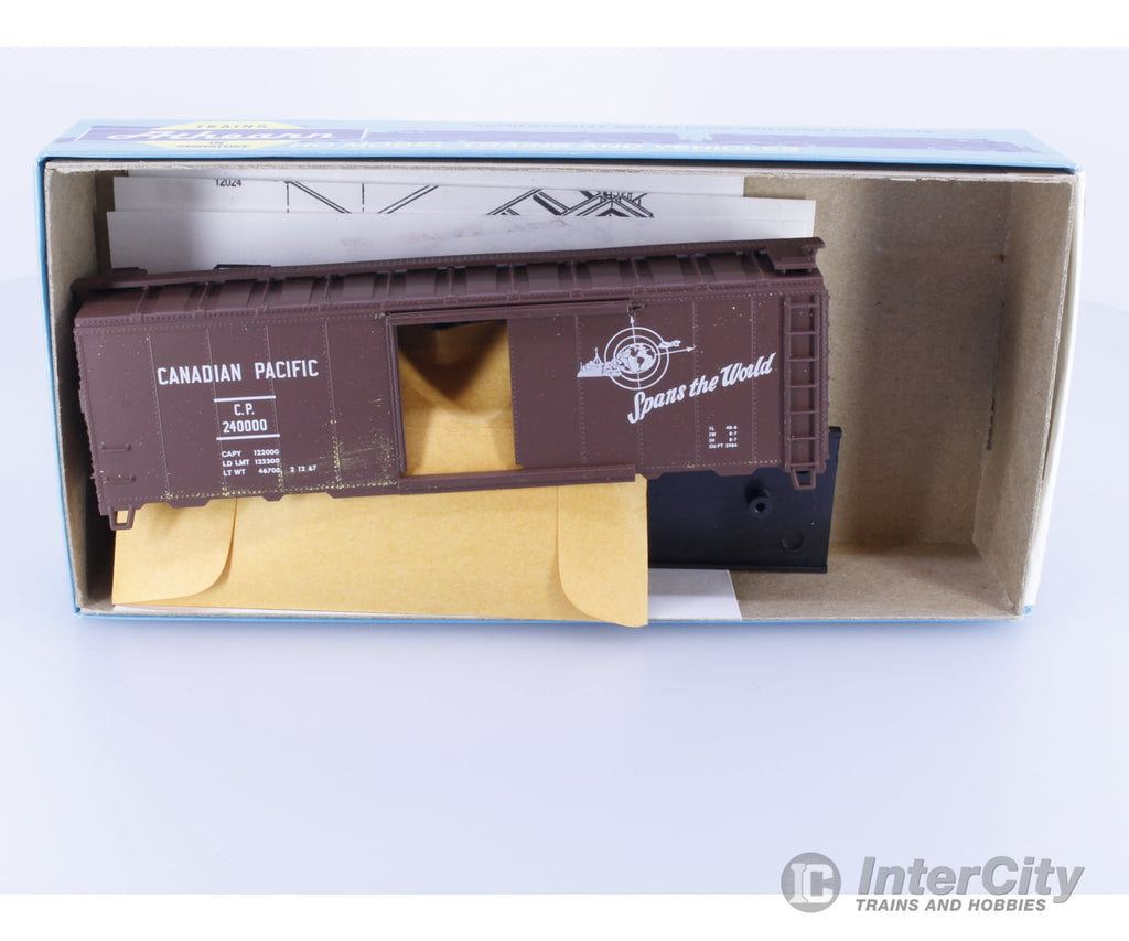 Athearn 5005 HO 40’ AAR Boxcar Kit Canadian Pacific (CP) 240000 Freight Cars
