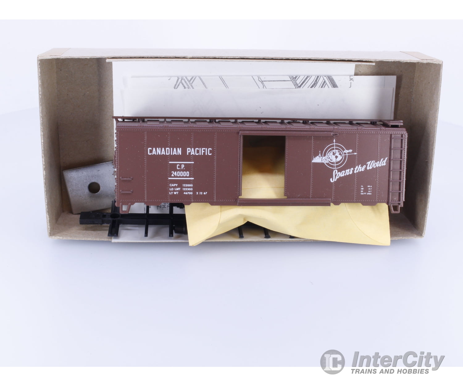 Athearn 5005 HO 40’ Boxcar Kit Canadian Pacific (CP) 240000 Freight Cars