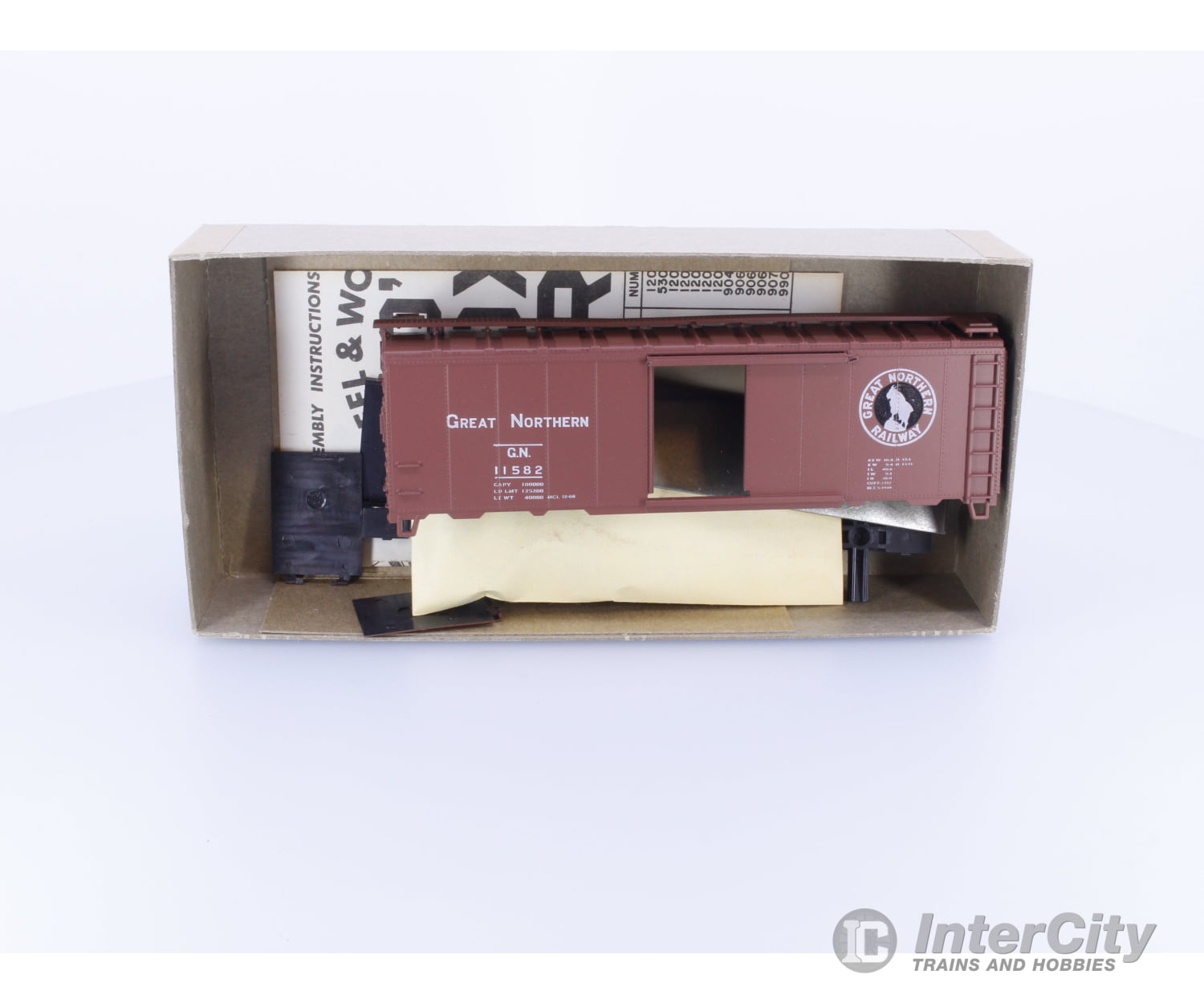 Athearn 5007 HO 40’ Box Car Kit Great Northern (GN) 11582 Freight Cars