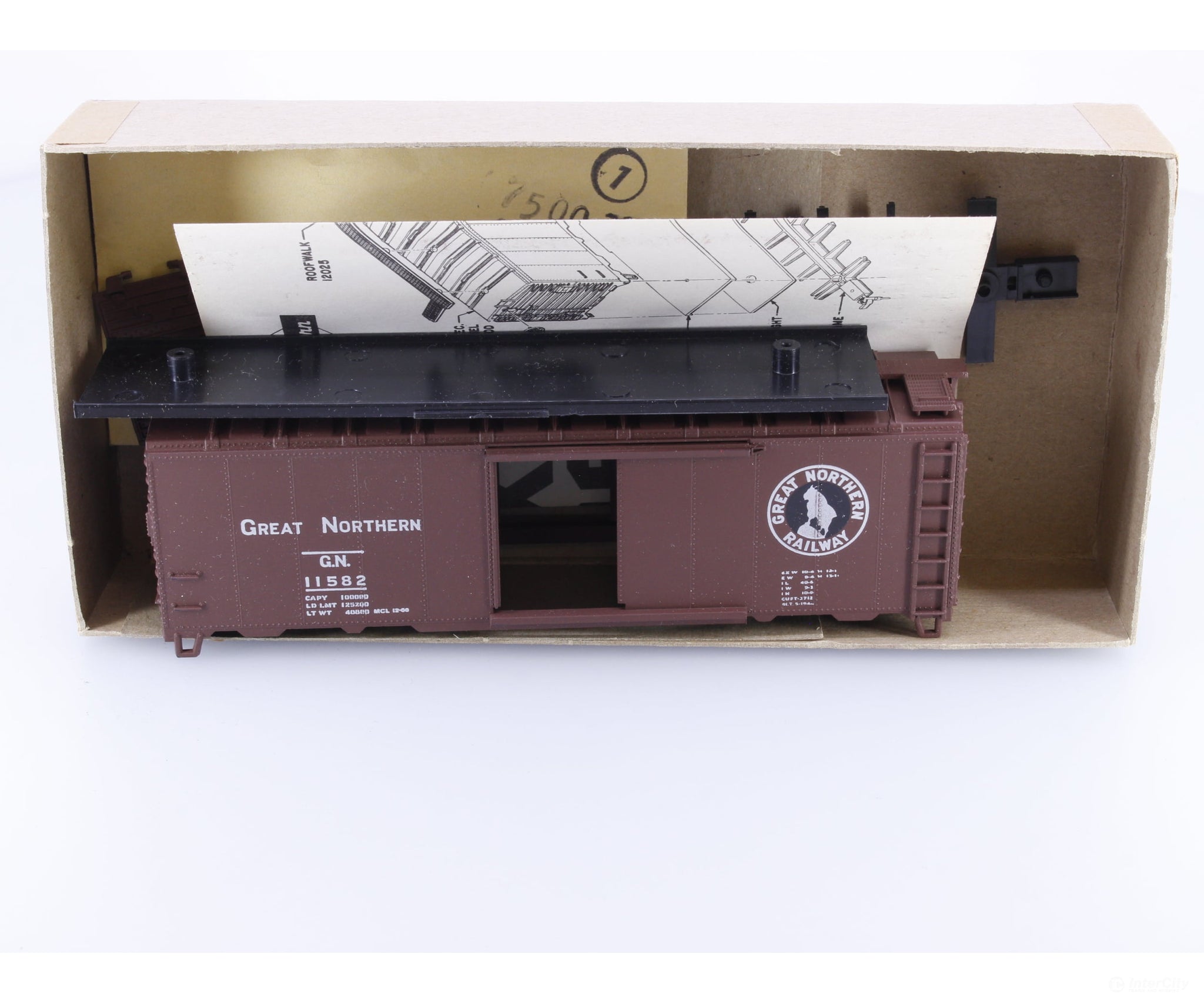 Athearn 5007 HO 40’ Box Car Kit Great Northern (GN) 11582 - Freight Cars