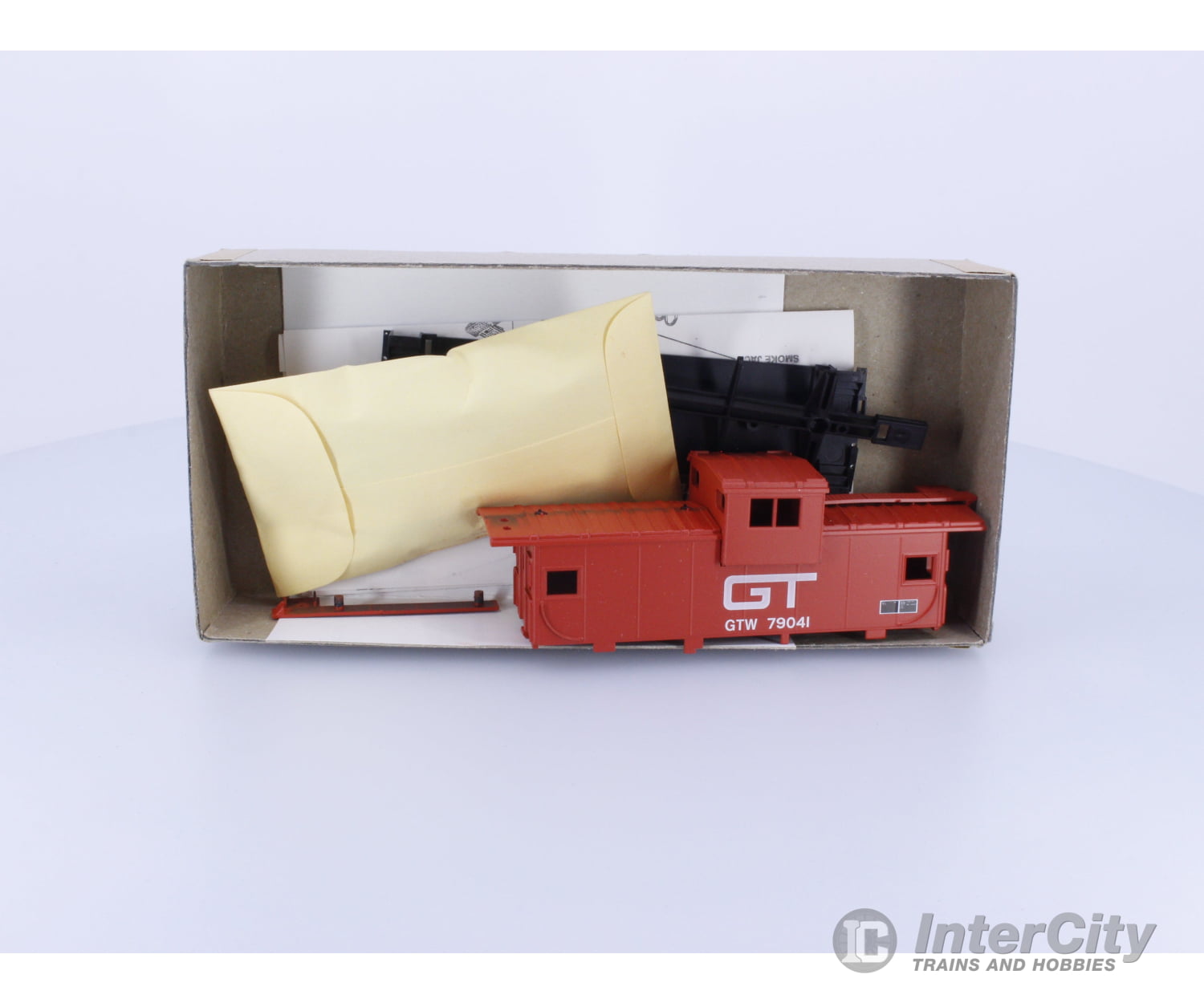 Athearn 5394 HO WV Caboose Kit Grand Trunk Western (GTW) 79041 Freight Cars