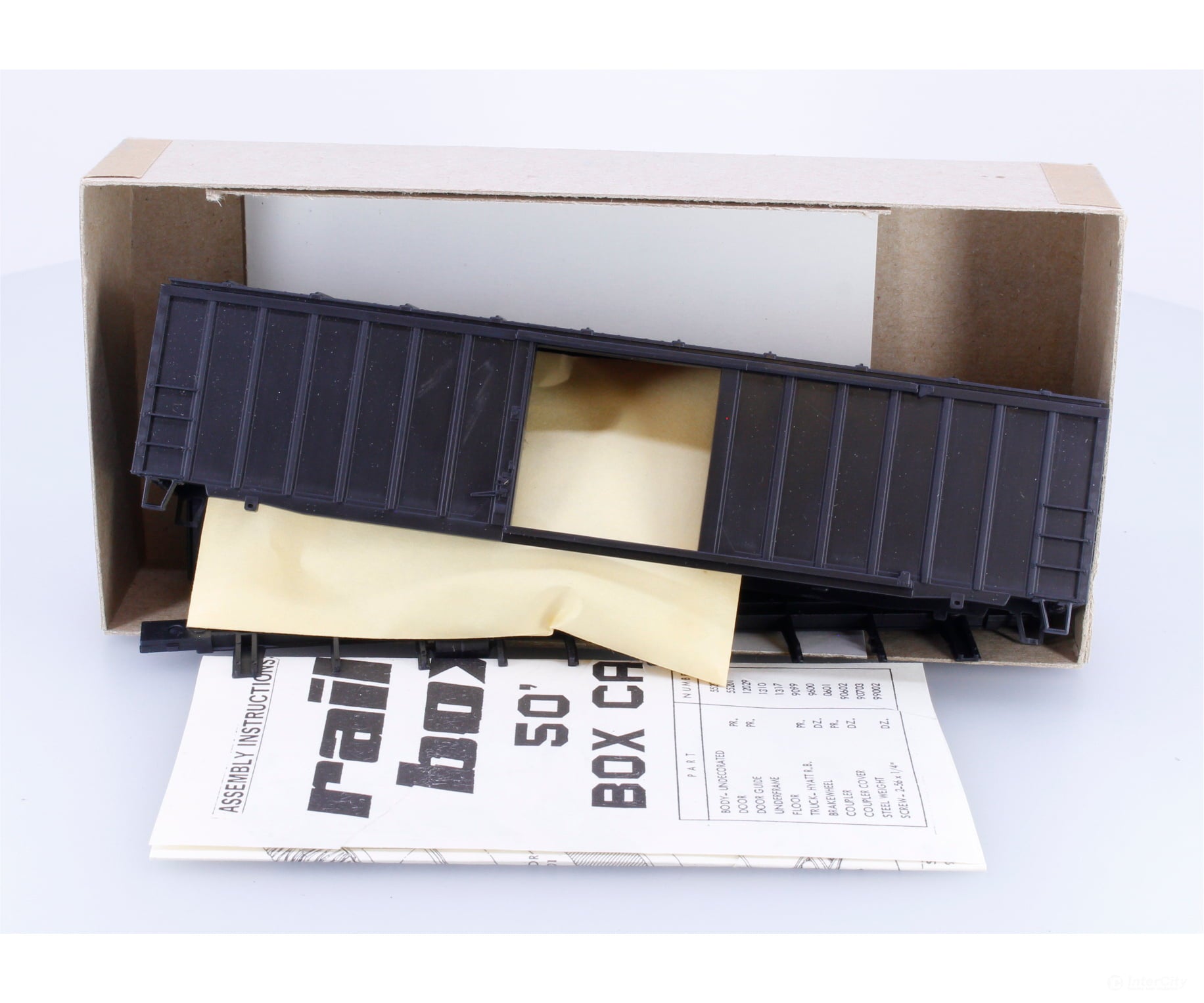 Athearn 5520 HO 50’ Railbox Box Car Kit Undecorated - Freight Cars