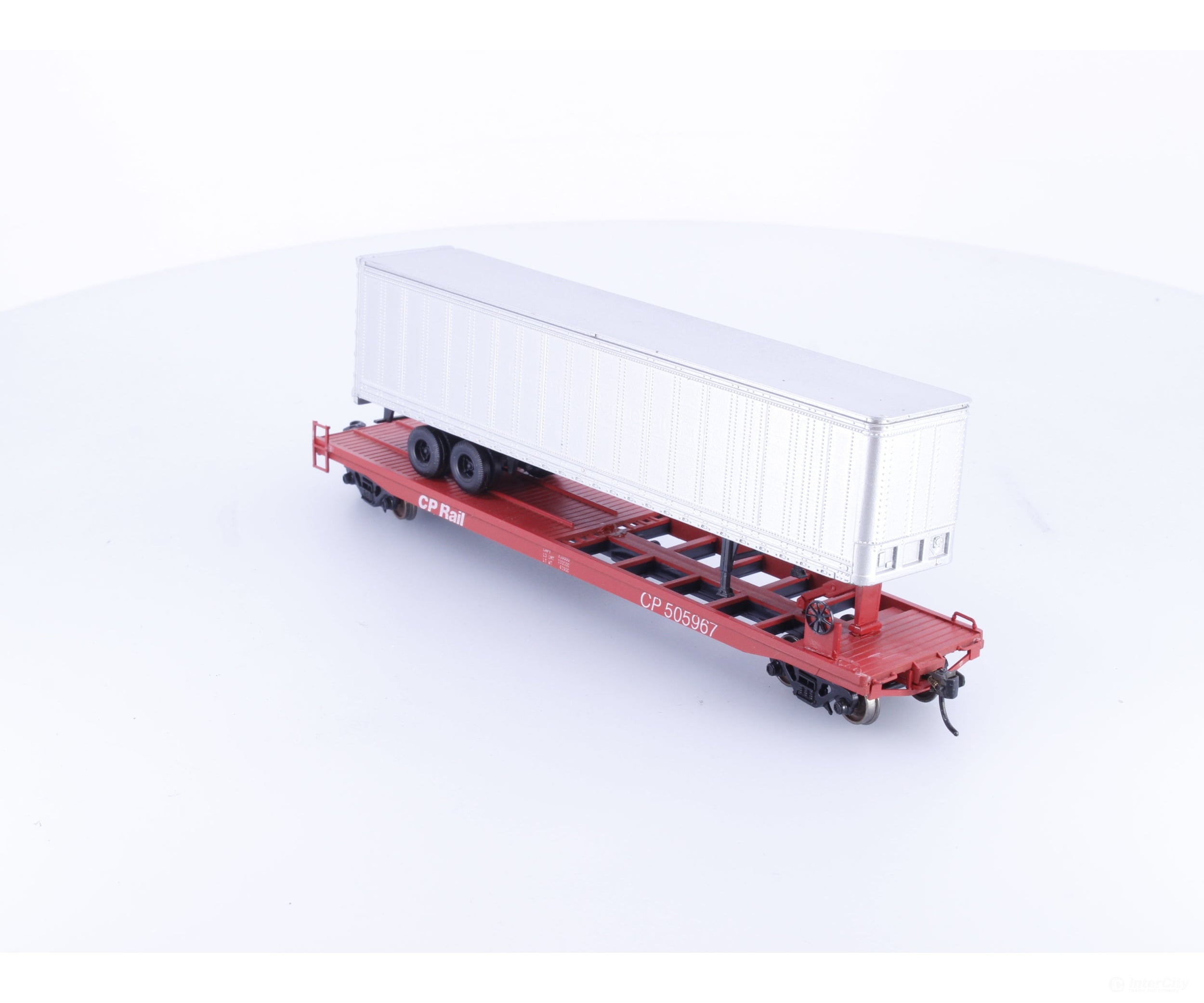 Athearn 5566 HO Flat Car with Piggy Back Trailer Canadian Pacific (CP) 505967 - Freight Cars