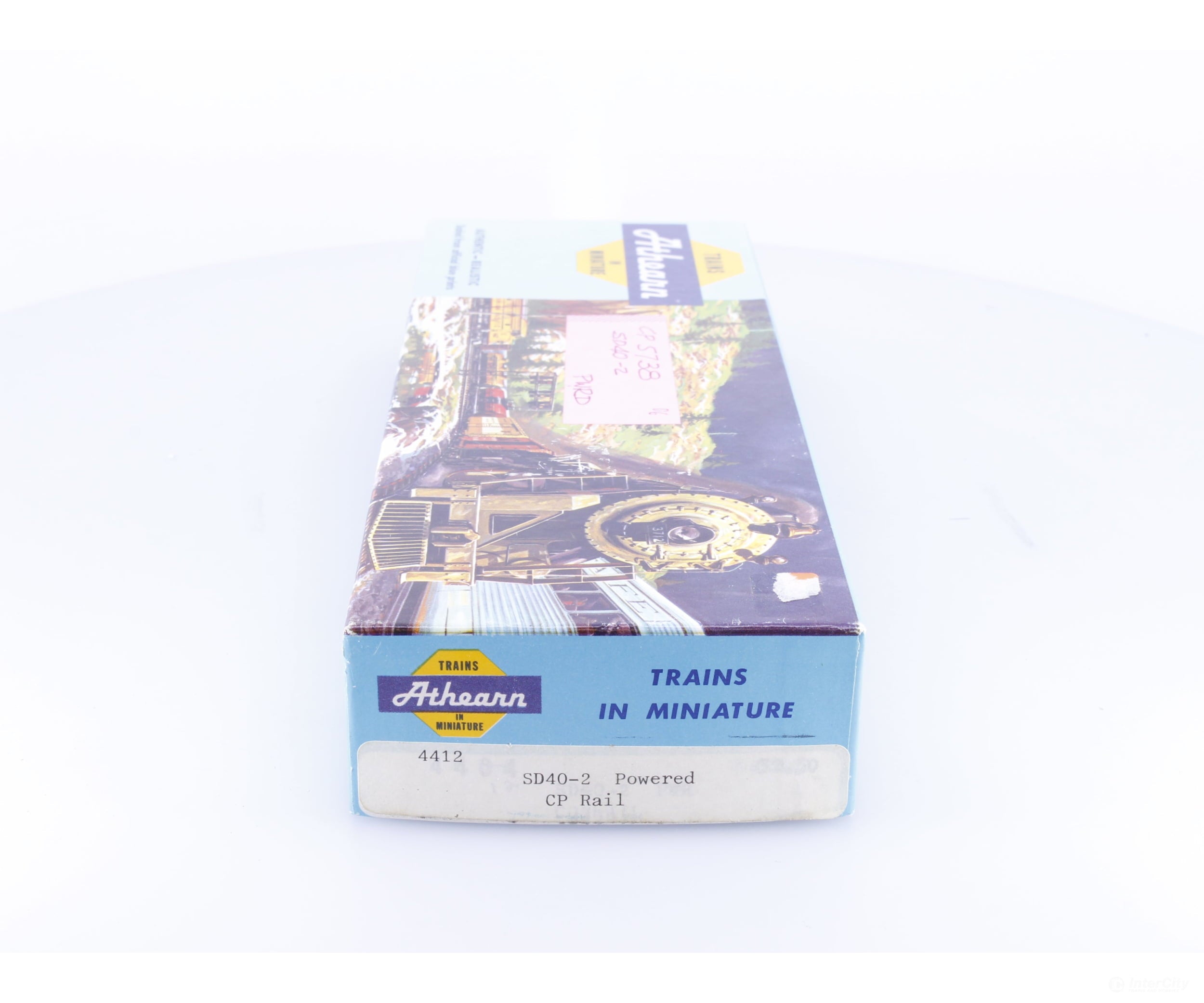 Athearn 5738 HO SD40-2 Diesel Locomotive Canadian Pacific (CP) 5738 Analog DC - Locomotives
