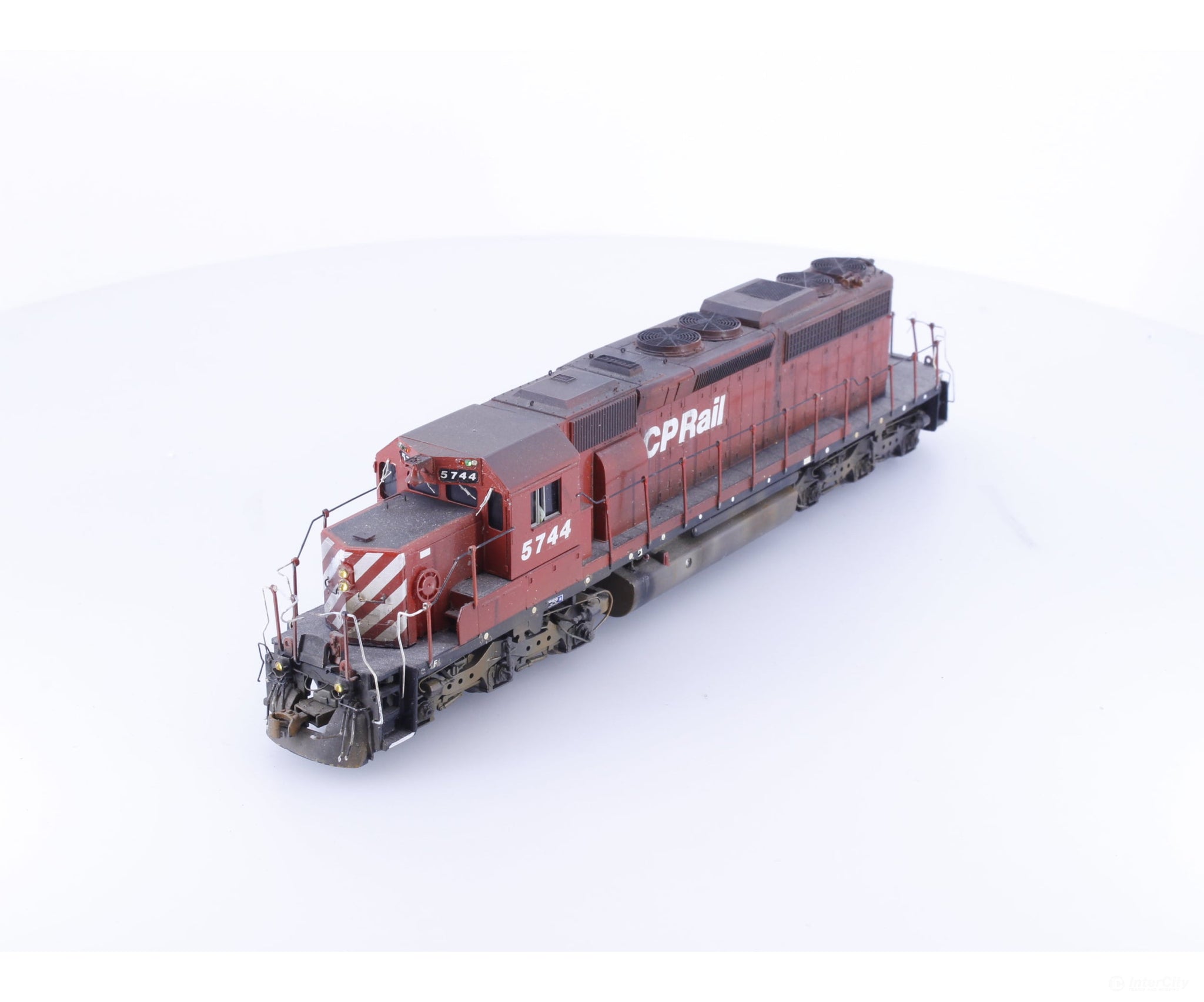 Athearn 5744 HO SD40-2 Dummy Diesel Locomotive Canadian Pacific (CP) 5744 - Locomotives