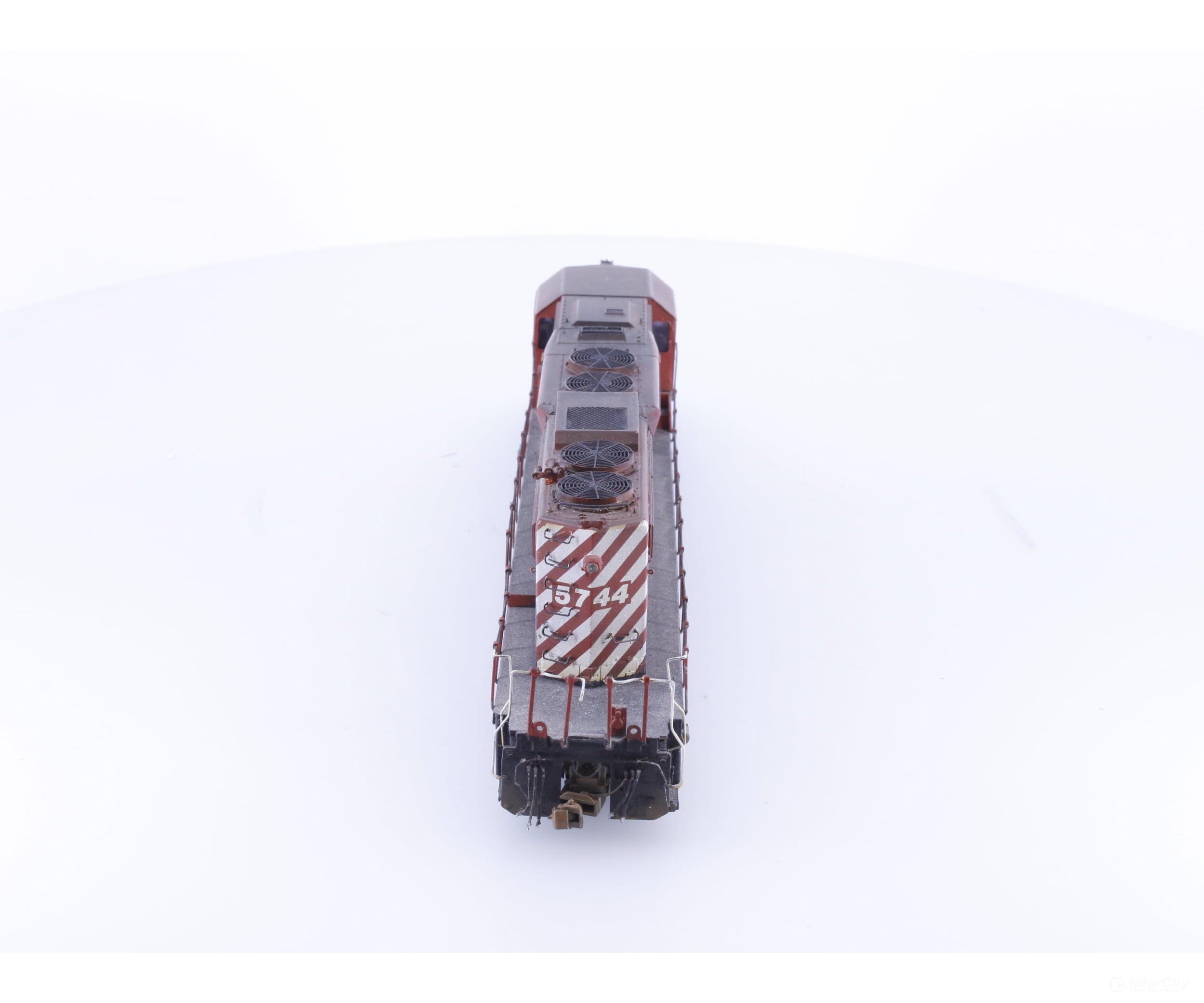 Athearn 5744 HO SD40-2 Dummy Diesel Locomotive Canadian Pacific (CP) 5744 - Locomotives