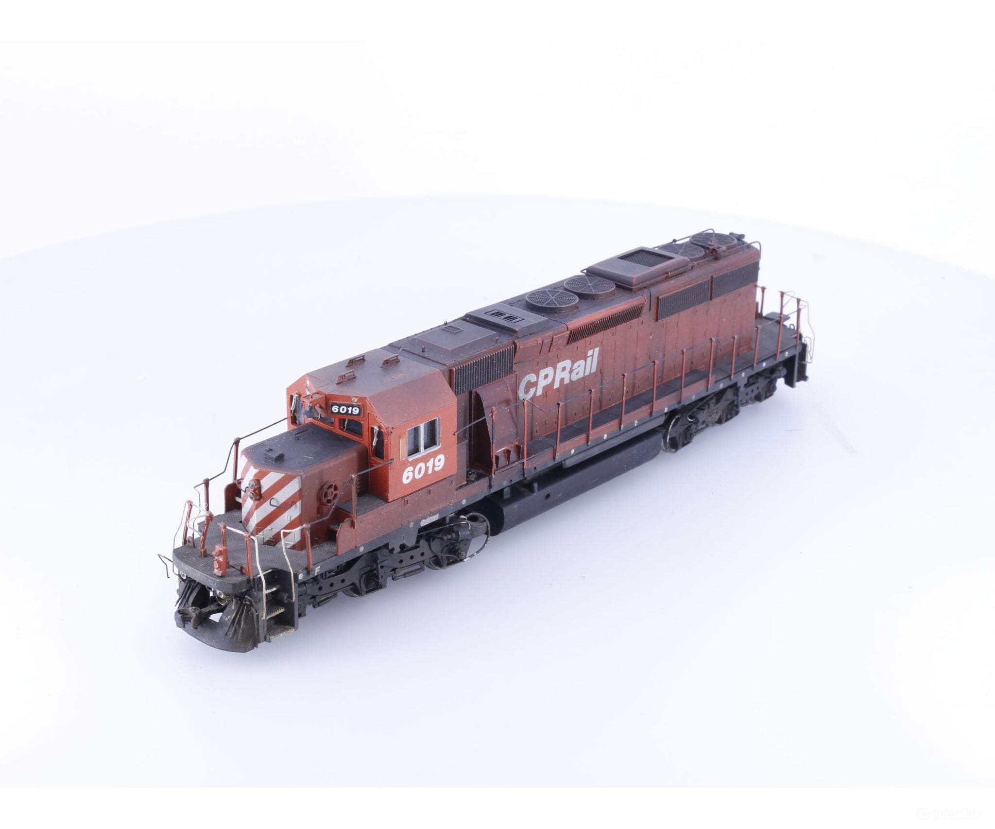 Athearn 6019 HO SD40-2 Dummy Diesel Locomotive Canadian Pacific (CP) 6019 - Locomotives
