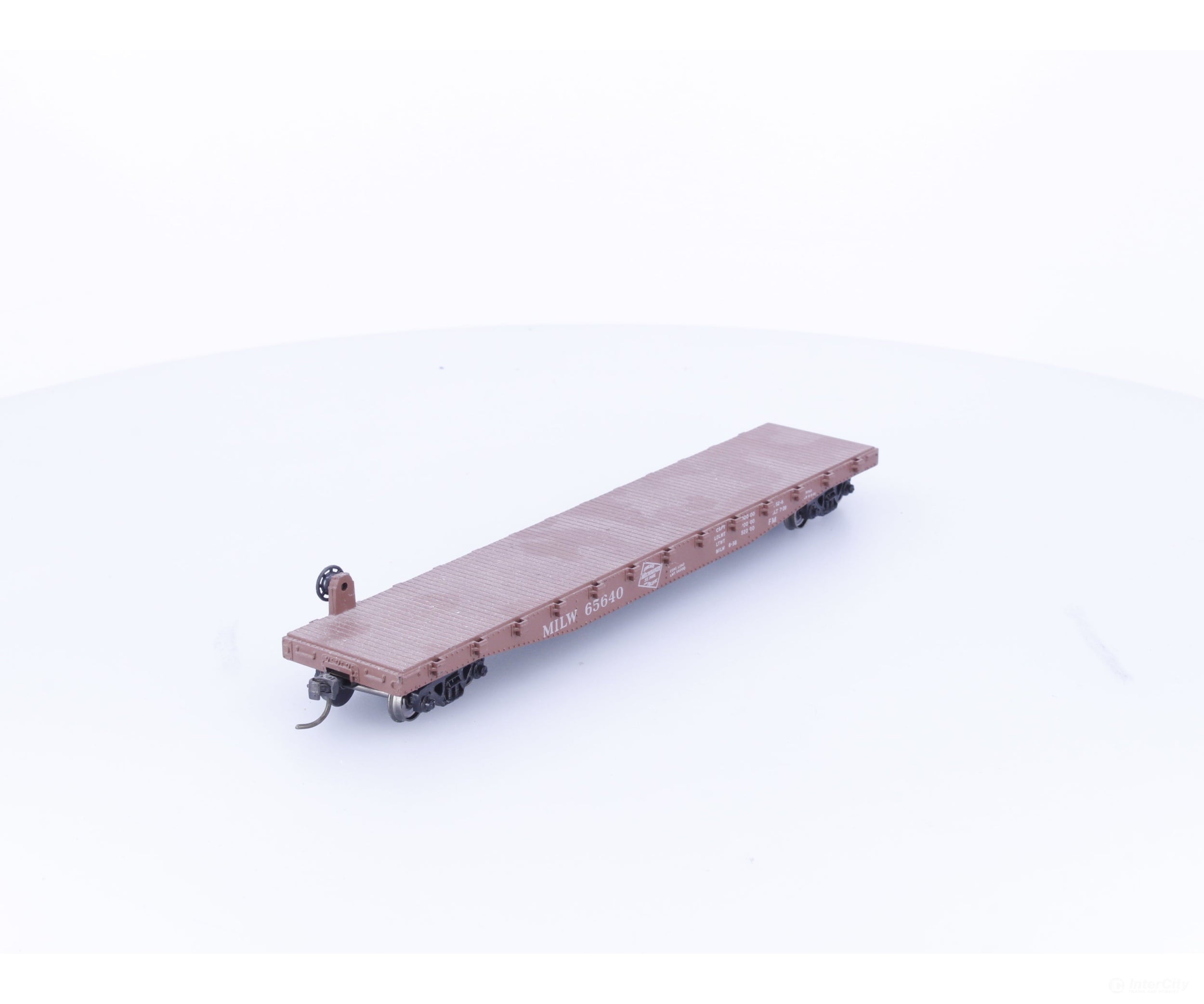 Athearn 65640 HO 40’ Flat Car Milwaukee Road (MILW) 65640 - Freight Cars