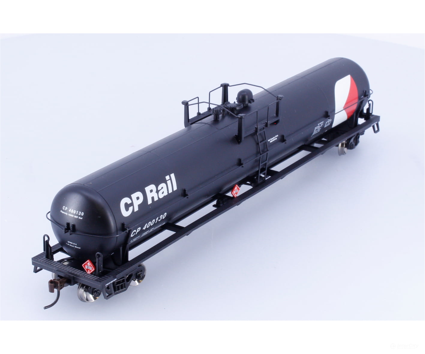 Athearn 73785 HO 62’ Tank Car Canadian Pacific (CP) 400130 - Freight Cars