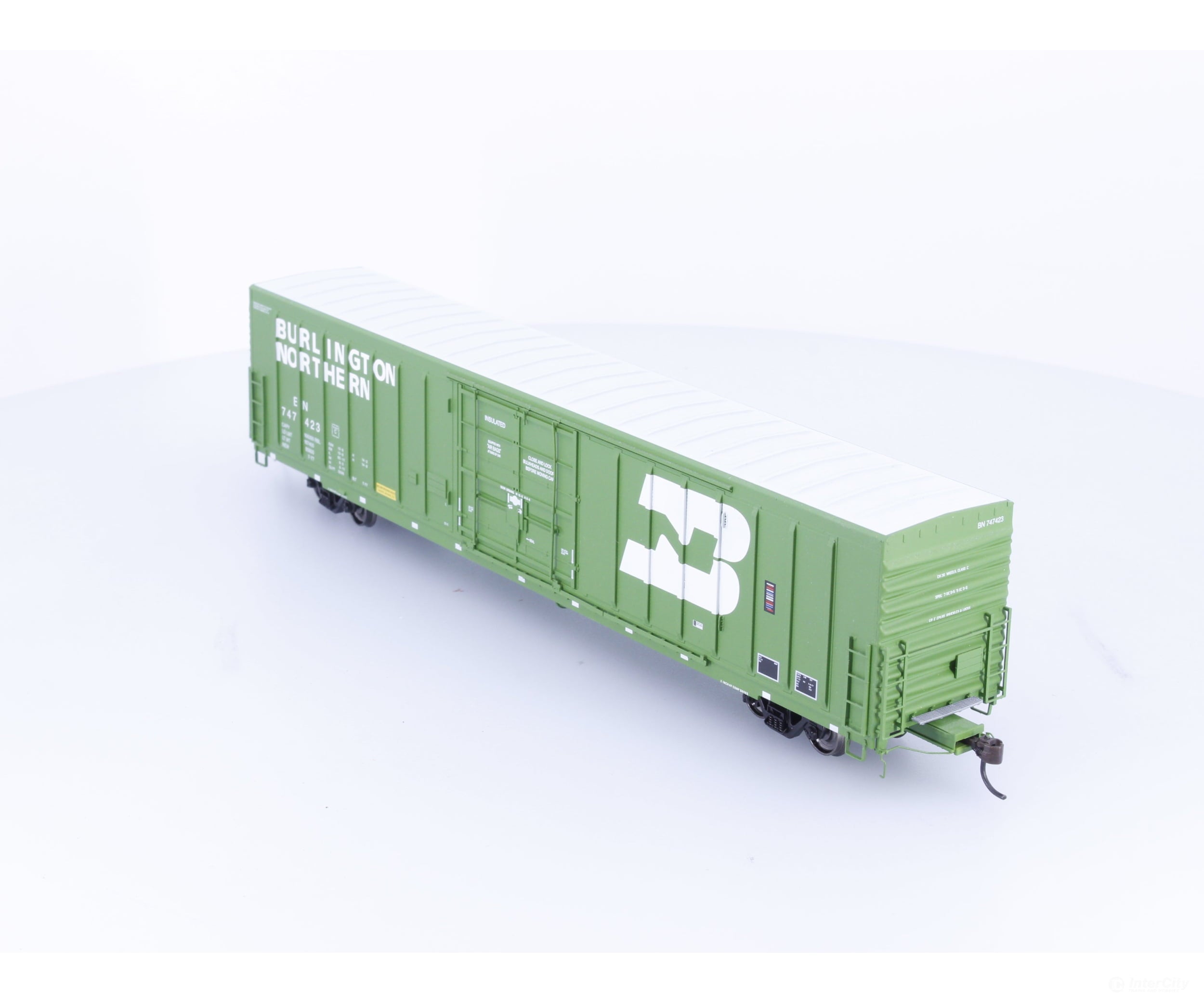 Athearn 747423 HO 57’ Refrigerator Boxcar Burlington Northern (BN) 747423 - Freight Cars