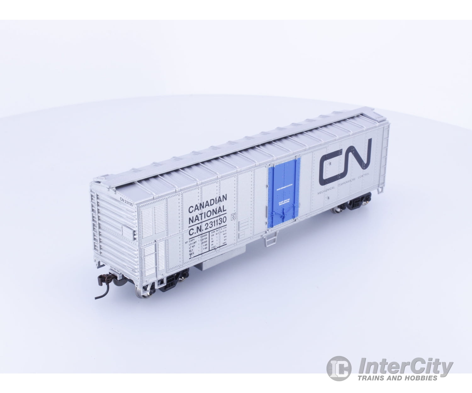 Athearn 75442 HO 50’ Smooth Side Mechanical Reefer Canadian National (CN) 231130 Freight Cars
