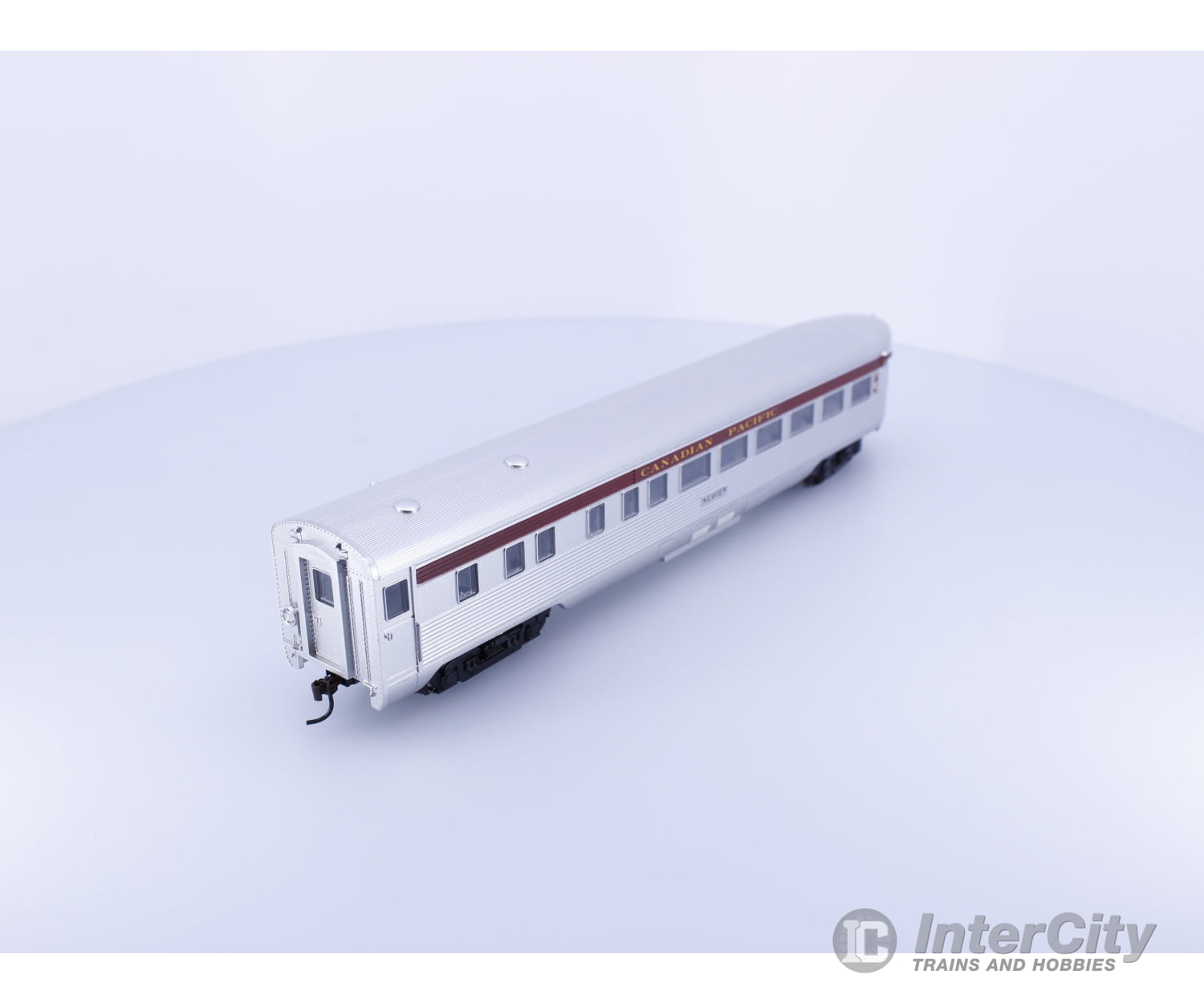 Athearn 79086 HO Streamlined Observation Coach Canadian Pacific (CP) Seaview Passenger Cars