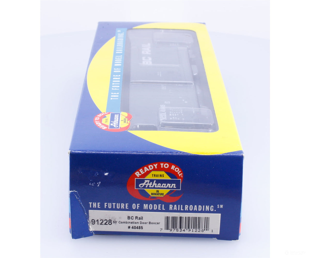 Athearn 91228 HO 50’ Combo Box Car BC Rail (BCOL) 40485 - Freight Cars