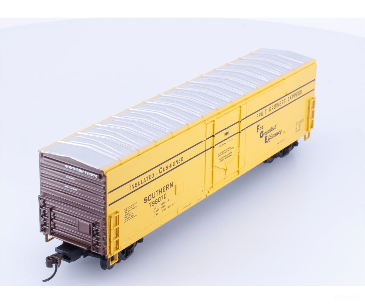 Athearn 91253 HO 50’ Plug Door Box Car Fruit Growers Express Southern Railway (SOU) 798070 - Freight Cars