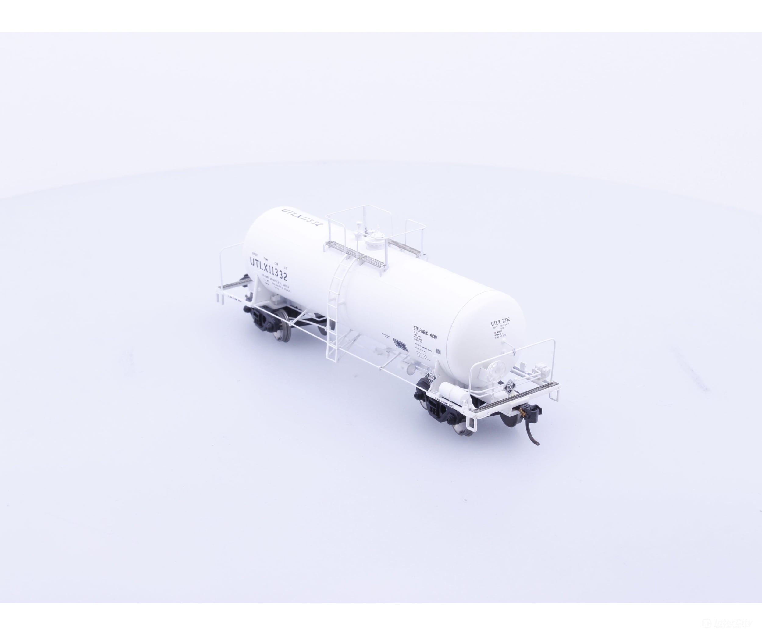 Athearn 96113 HO UTC 13000 Acid Tank Car Union Tank Car (UTLX) 11332 - Freight Cars