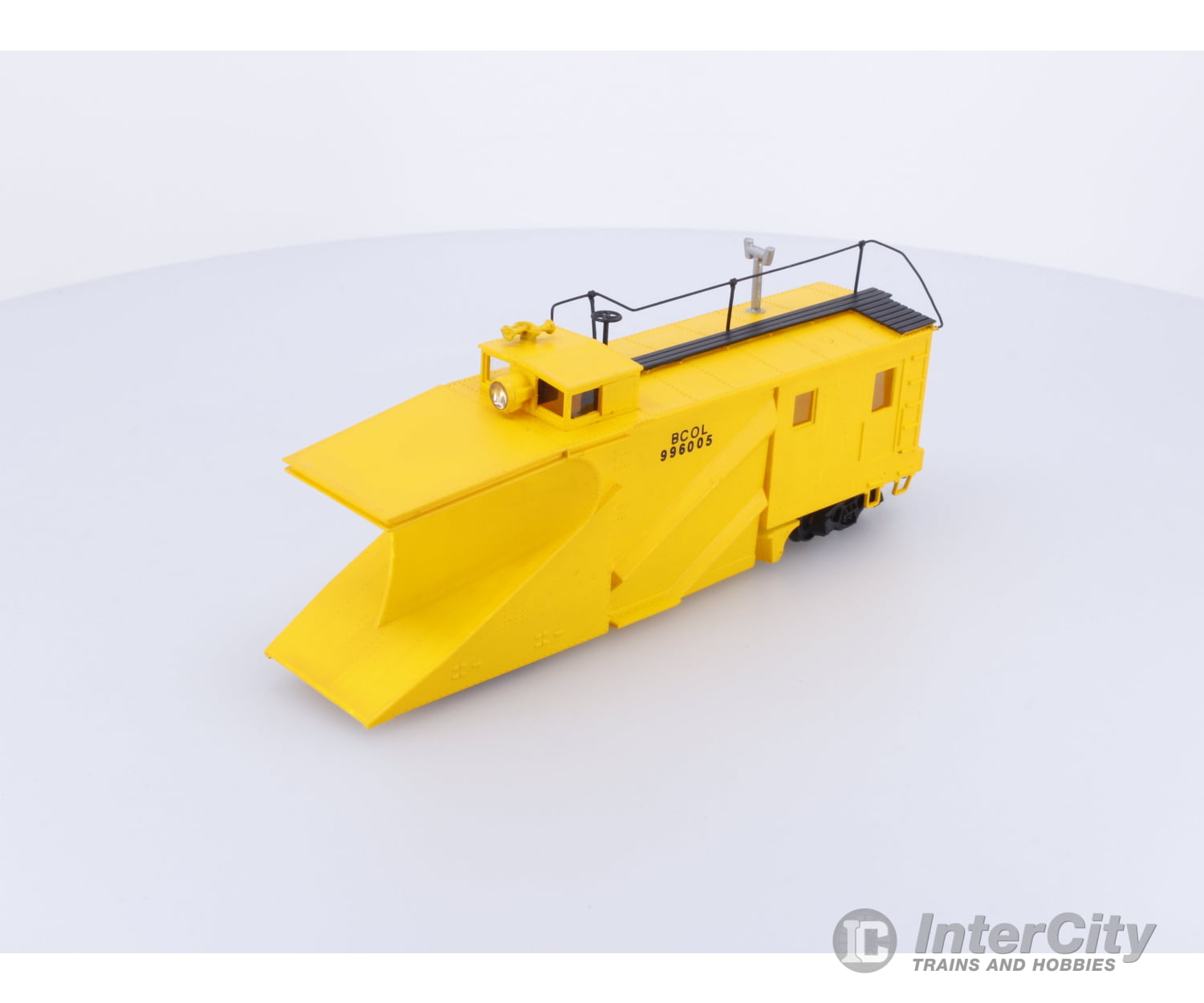 Athearn 996005 HO Snow Plow BC Rail (BCOL) 996005 Freight Cars