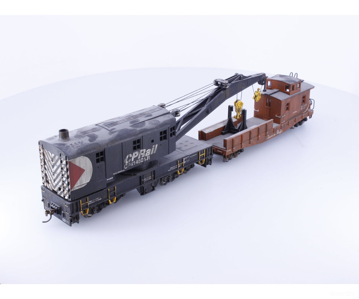 Athearn ATH7525 HO 200 Ton Crane and Tender Weathered Canadian Pacific (CP) 414501/412569 - Freight Cars