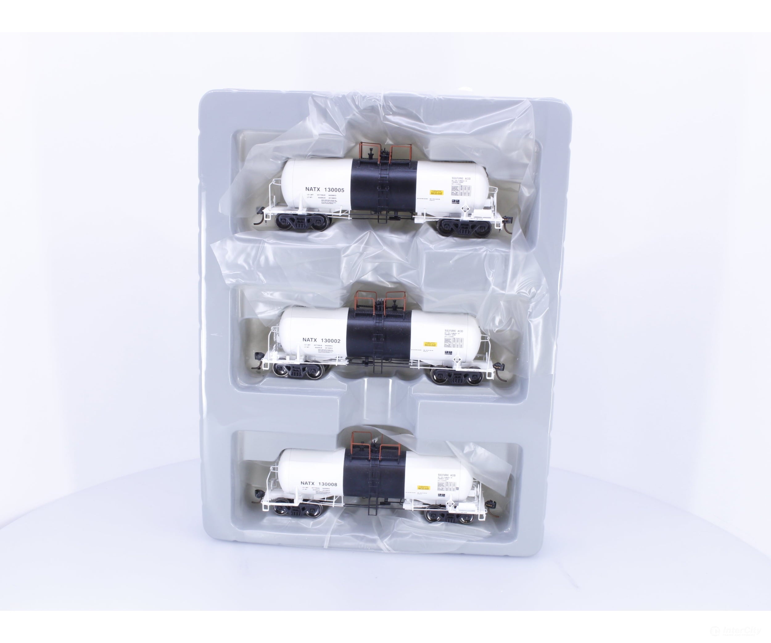 Athearn ATHG17878 HO UTC 13000 Acid Tank Car 3 Pack GE Rail Services (NAHX) 130002 130005 130008 - Freight Cars