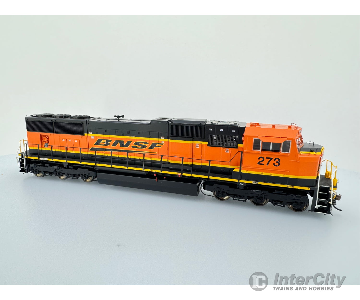 Athearn Athg70650 Ho Sd75M Burlington Northern Santa Fe (Bnsf) 273 Dcc & Sound Locomotives