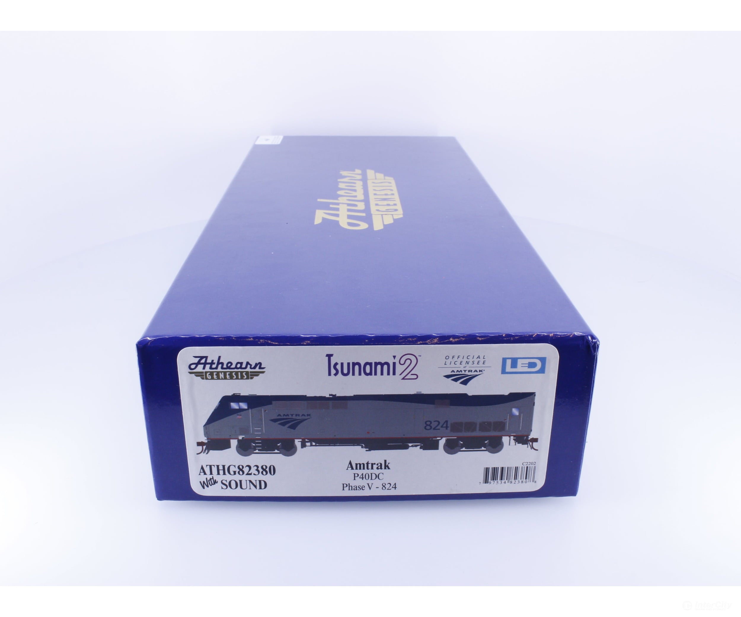 Athearn ATHG82380 HO P40DC Phase V Diesel Locomotive Amtrak (AMTK) 824 DCC & Sound Locomotives