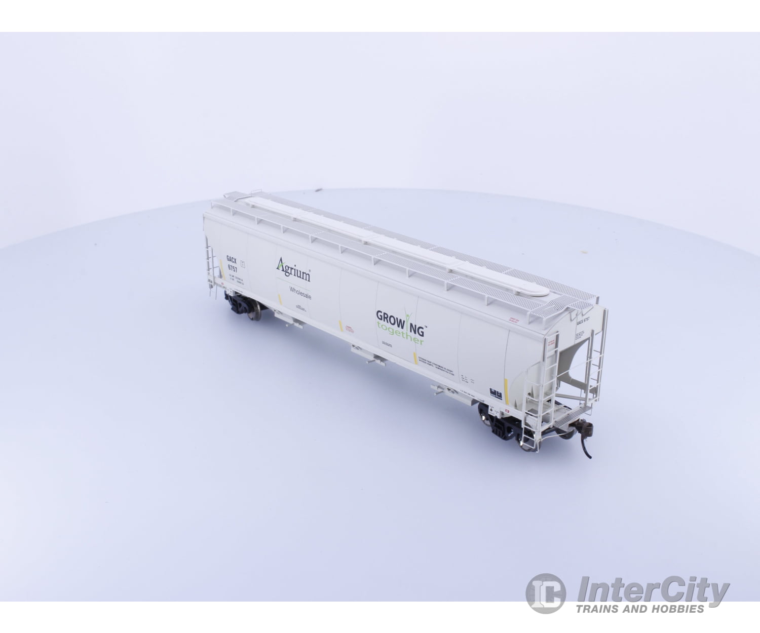 Athearn ATHG89990 HO Genesis Trinity 3 Bay Covered Hopper Agrium Wholesale General American Marks (GACX) 6757 Freight