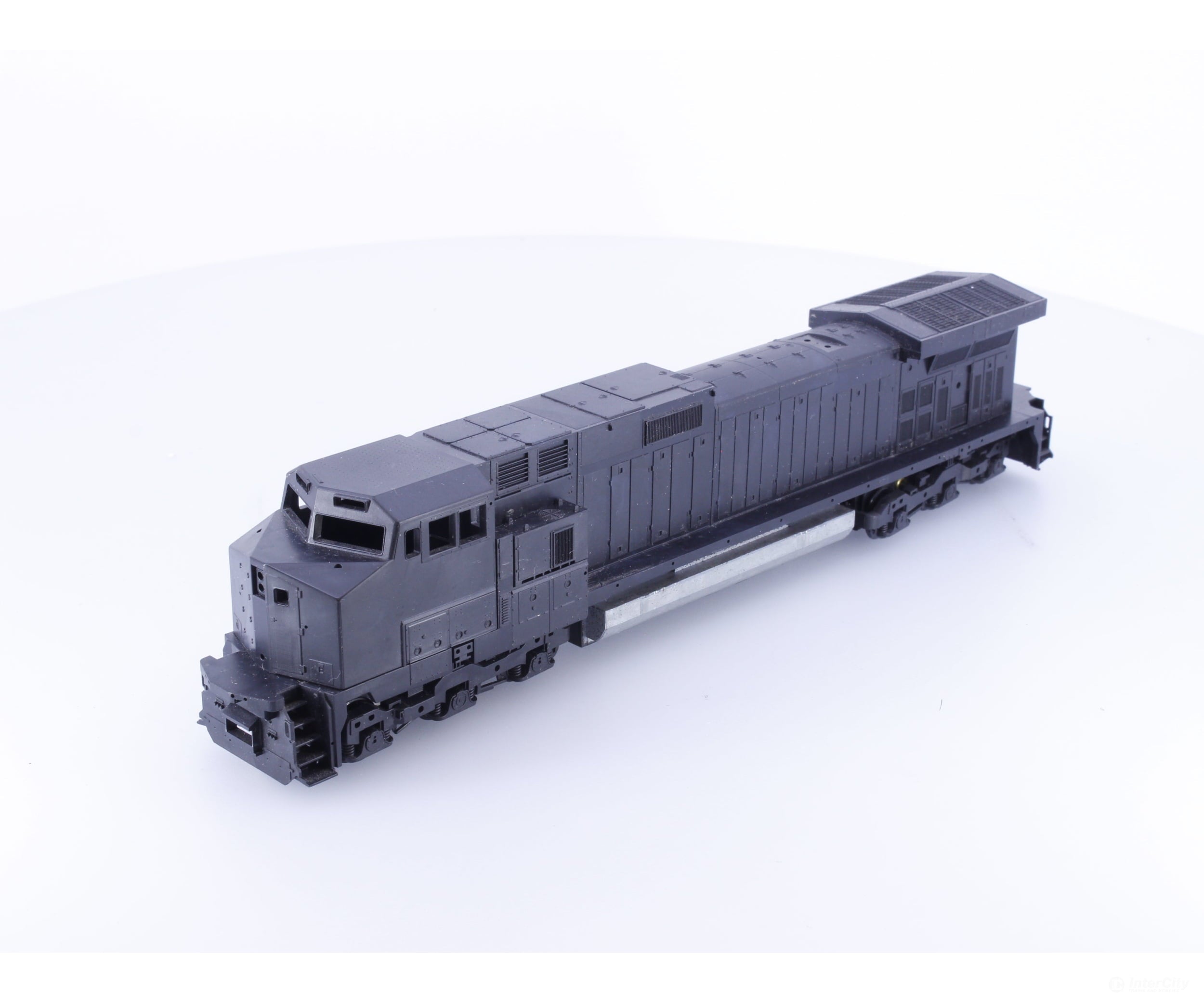 Athearn CPUND HO AC4400 Dummy Diesel Locomotive Undecorated - Locomotives