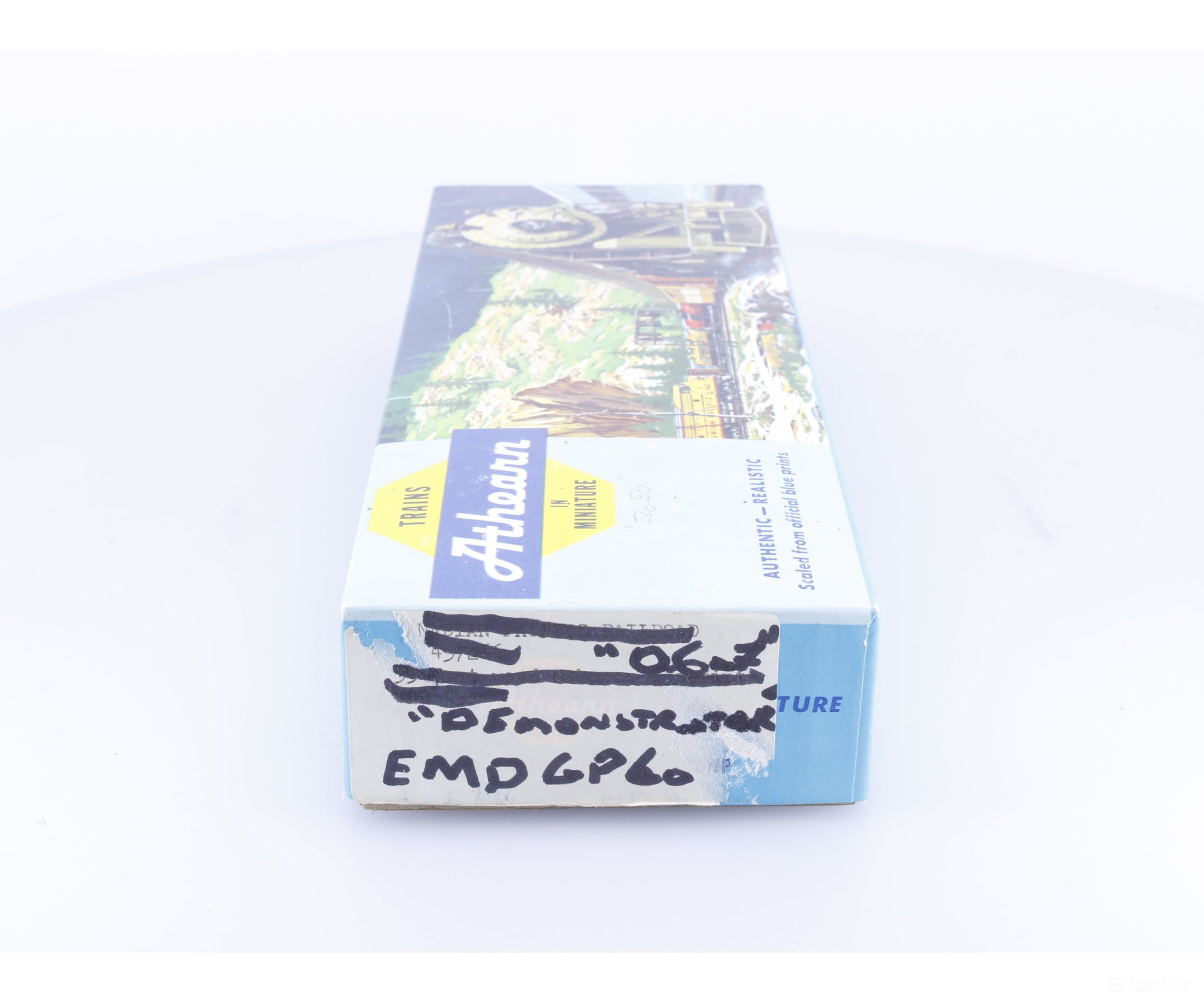Athearn EMD7 HO GP60 Diesel Locomotive Digitrax DCC Weathered EMD Demonstrator (EMD) EMD 7 DCC - Locomotives
