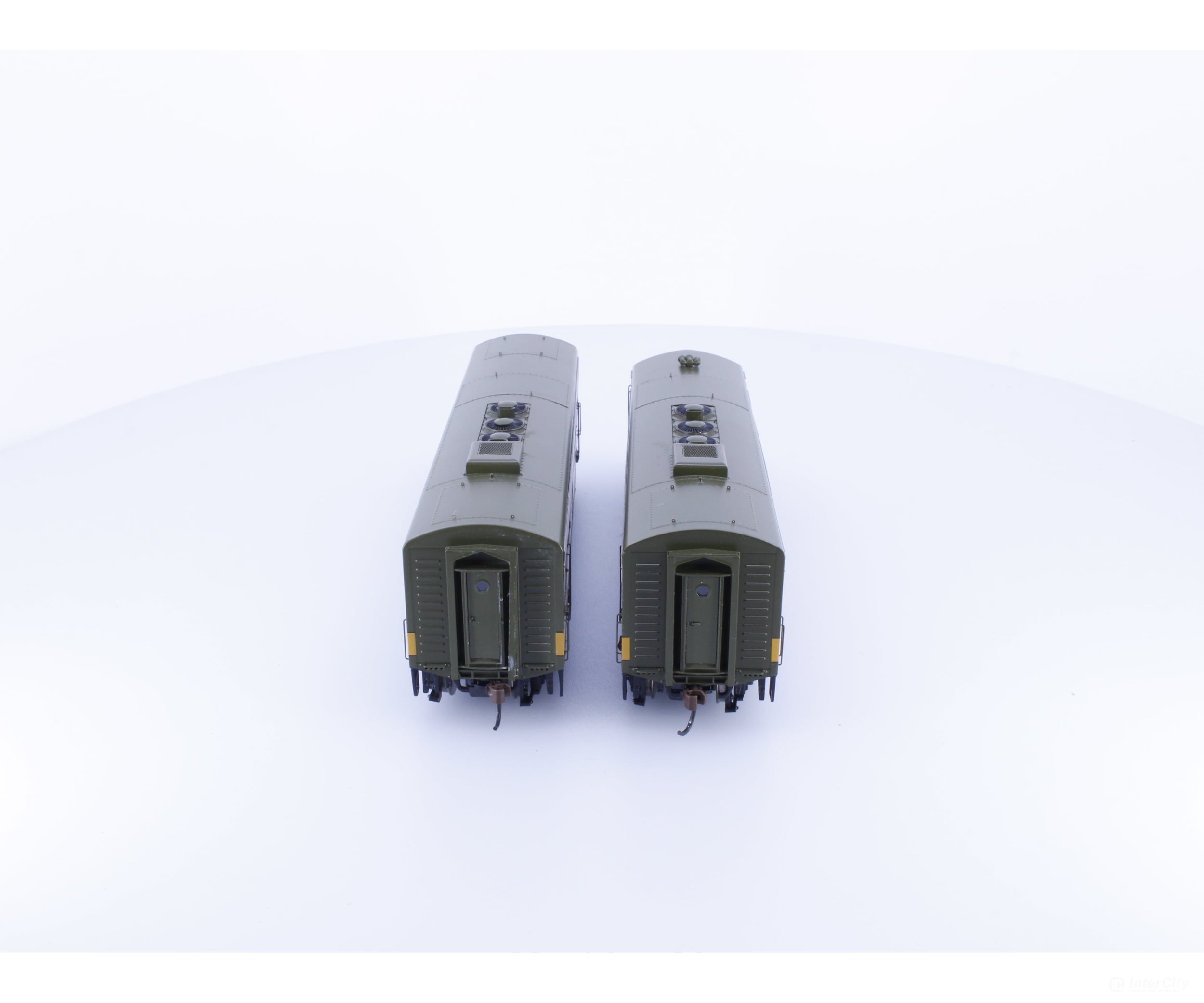 Athearn G15261 HO Genesis F-7A/B Phase 2 Freight Diesel Locomotive Set Canadian National (CN) 9032/9033 DCC & Sound