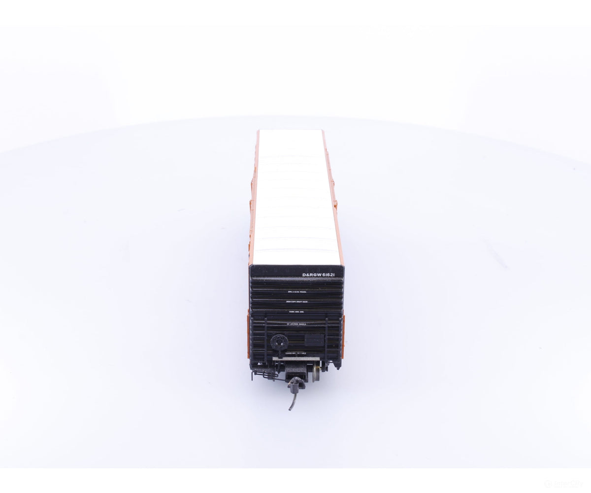 Athearn G4343 HO 50’ PC&F Exterior Post 10’6’’ Plug Door Boxcar Denver and Rio Grande Western (DRGW) 61621 - Freight