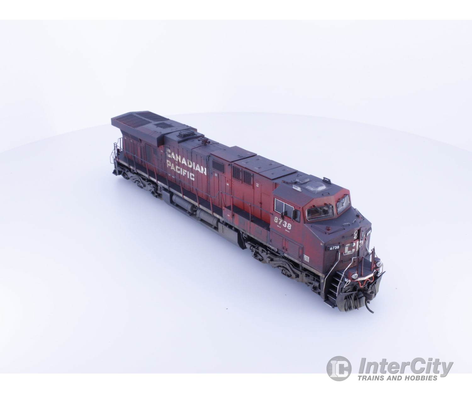 Athearn G69758 HO ES44AC Diesel Locomotive (CP) RN8738 DCC & Sound Newly Professionally Weathered Locomotives