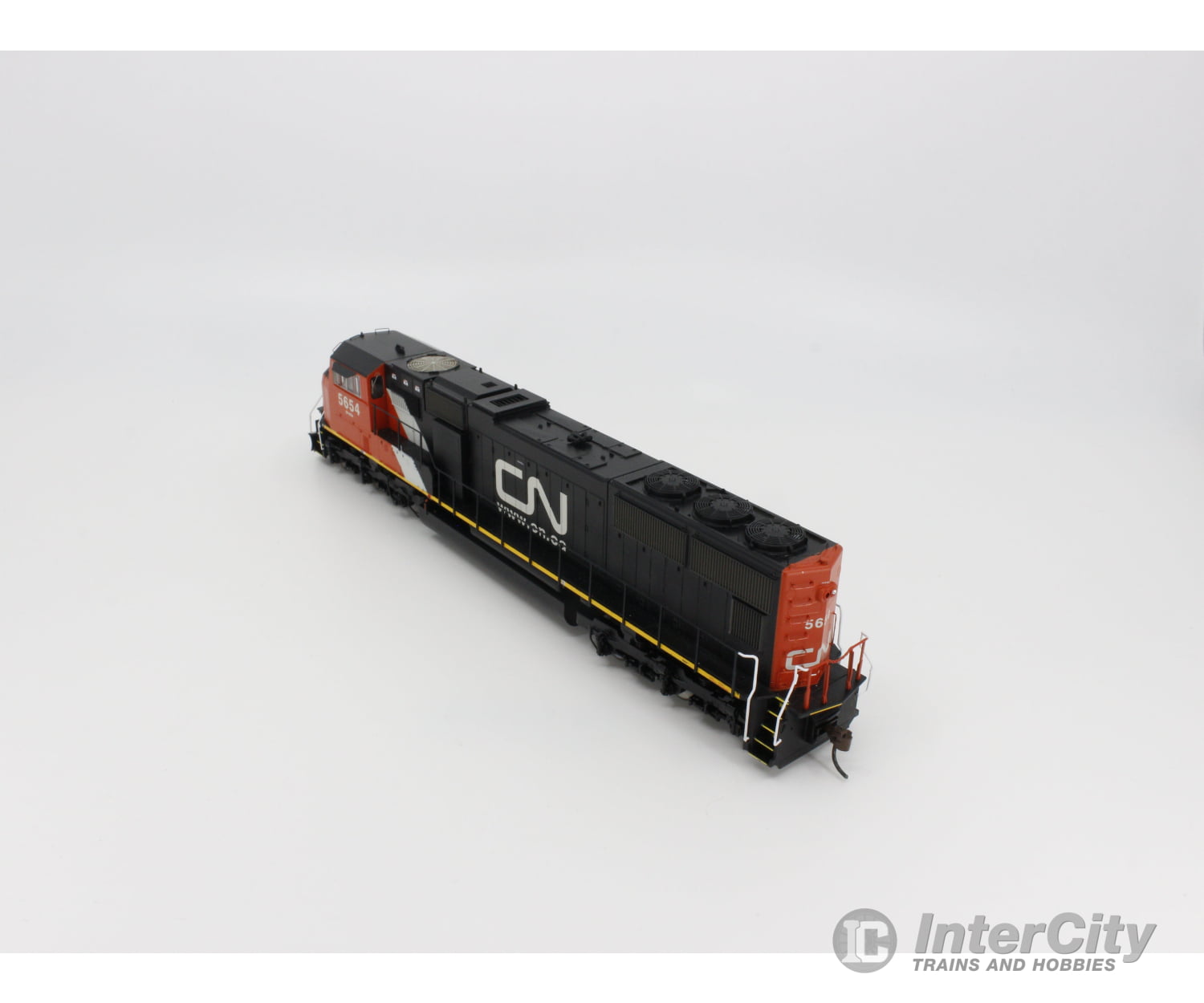 Genesis G62217 Ho Sd75I Locomotive Canadian National (Cn) 5654 Analog Dc Locomotives