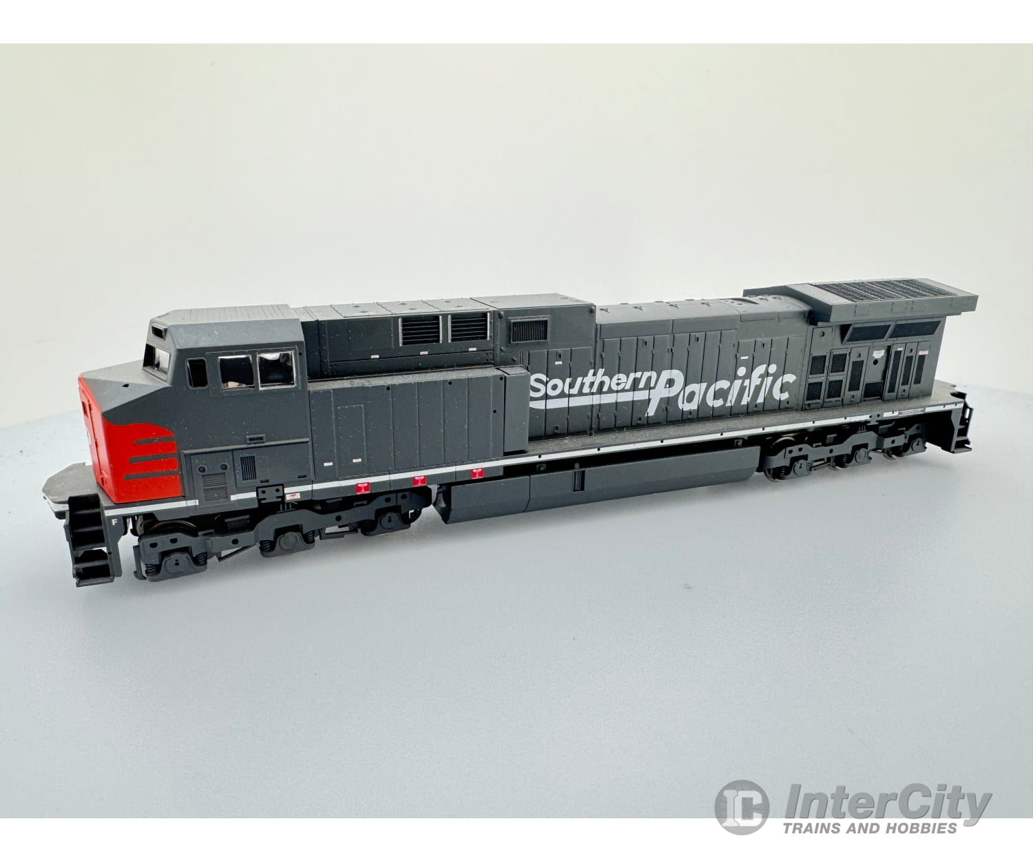 Athearn Ho Ac4400 Cab - High Number Boards Southern Pacific (Sp) Analog Dc Locomotives