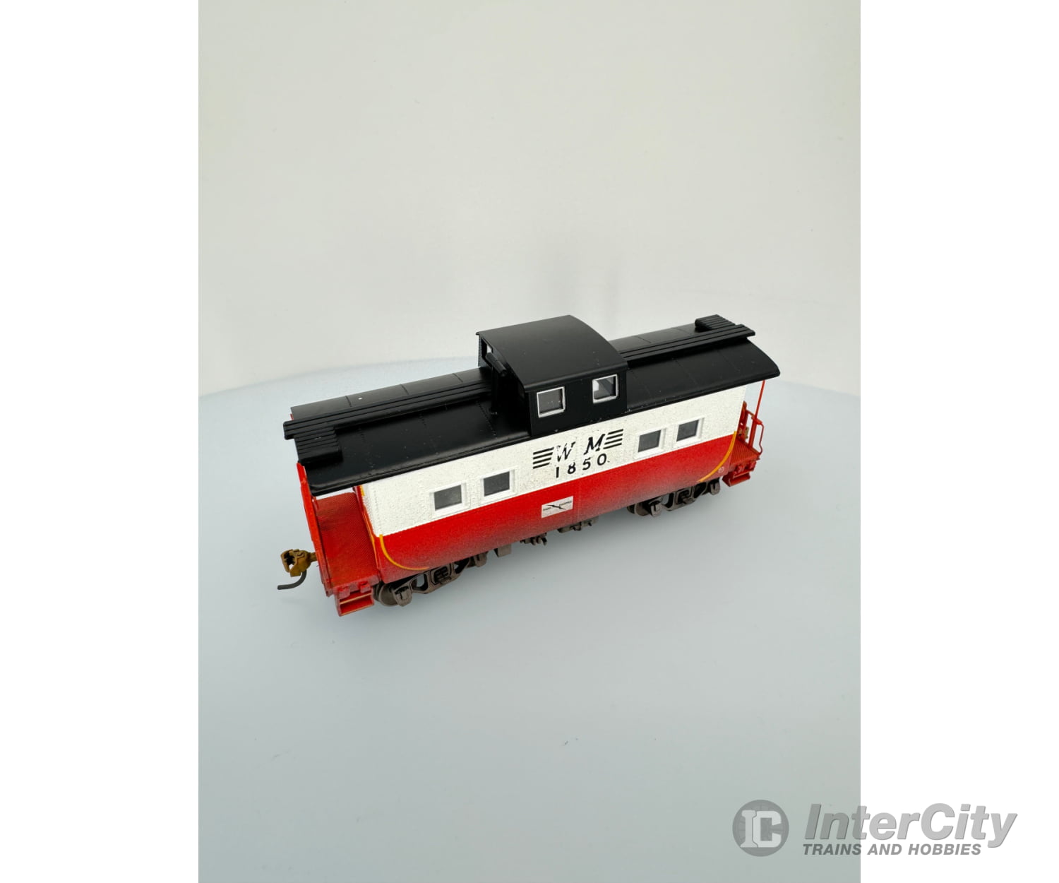 Athearn Rnd74348 Ho 4 Window Caboose Western Maryland 1850 Freight Cars