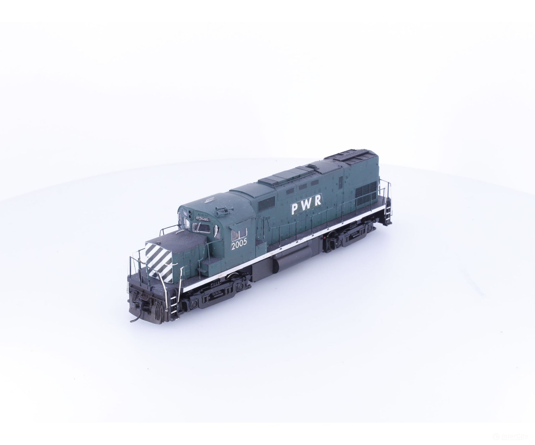 Atlas 10000002 HO C420 Phase 2a Low Nose Diesel Locomotive Pacific Western Railway (PWR) 2005 DCC - Locomotives