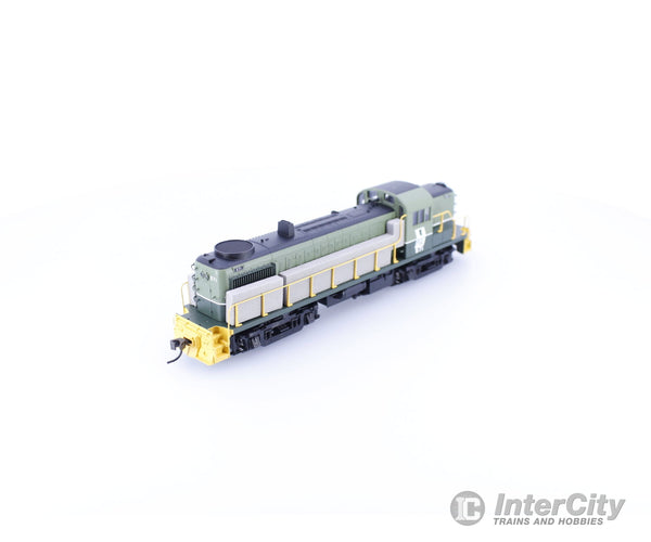 Atlas 10000520 HO RS-3 Diesel Locomotive Pacific Great Eastern (PGE) 571 Analog DC Locomotives