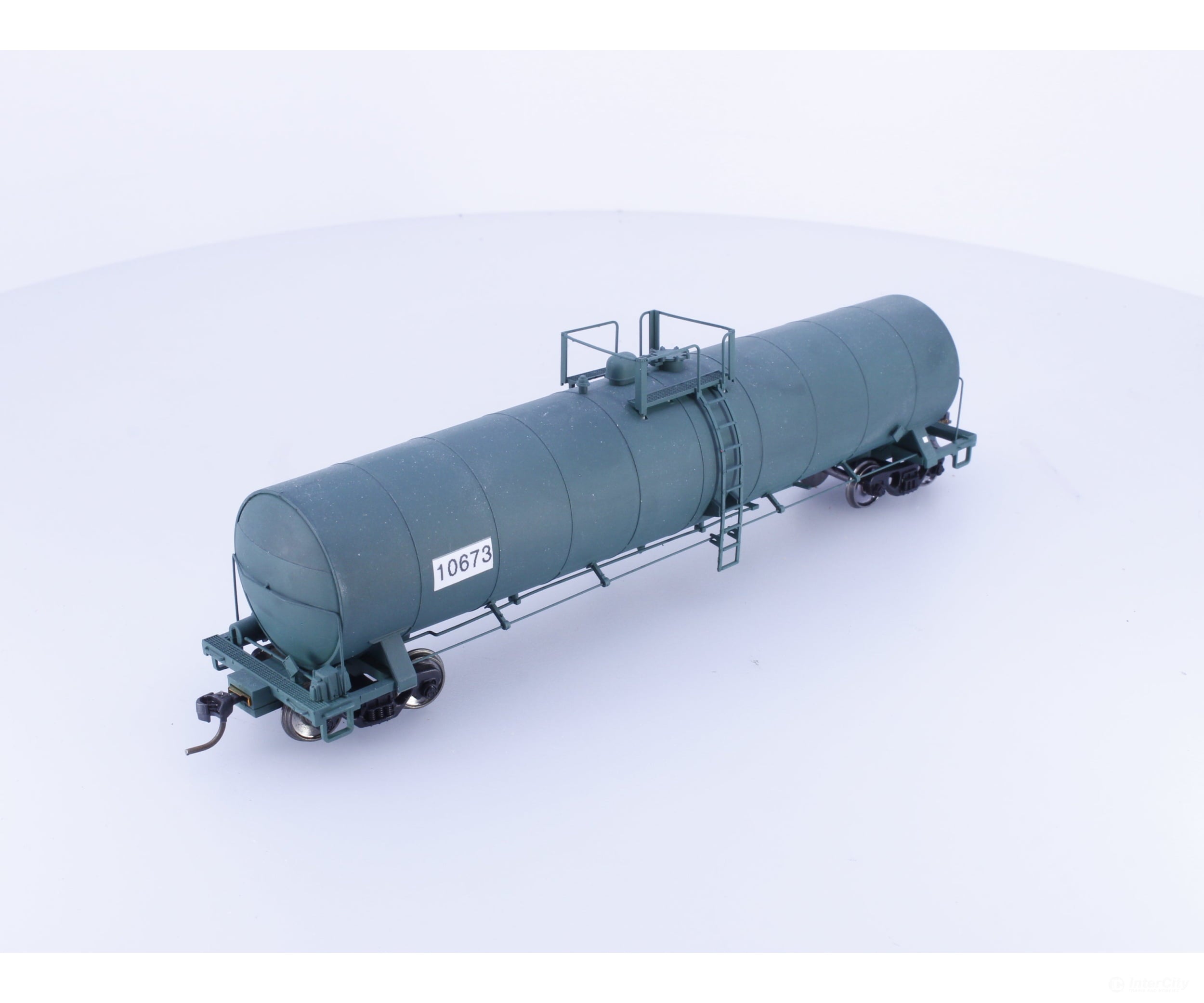 Atlas 10673 HO Tank Car Undecorated 10673 - Freight Cars