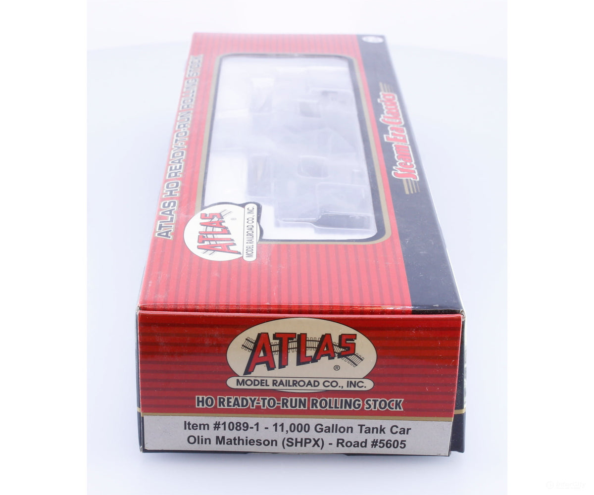 Atlas 1089-1 HO 11,000 Gal. Tank Car Olin Mathieson (SHPX) 5605 - Freight Cars
