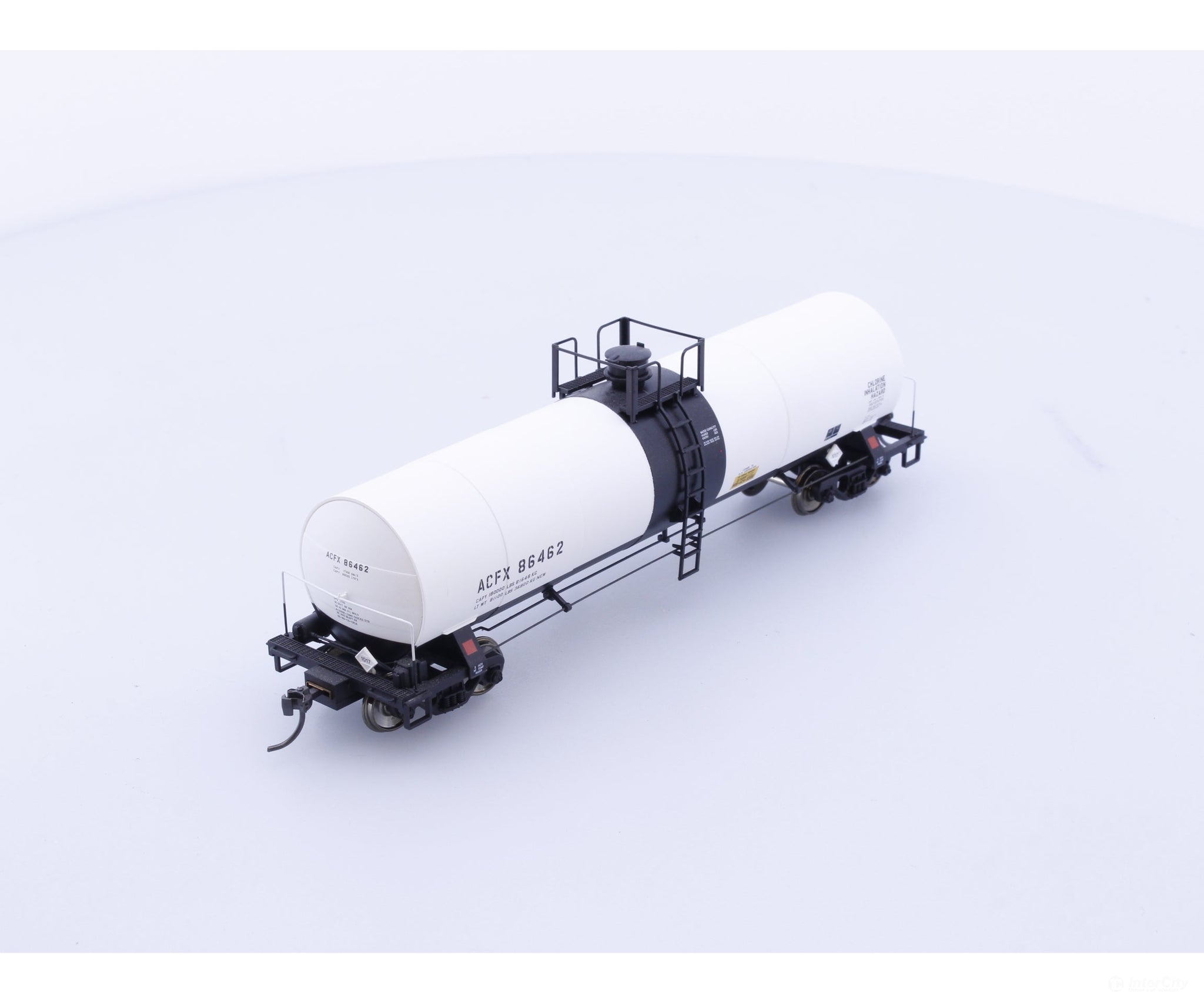Atlas 1553-1 HO 17360 Gallon Tank Car ACFX White/Black American Car and Foundry (ACF/ACFX) 86462 - Freight Cars